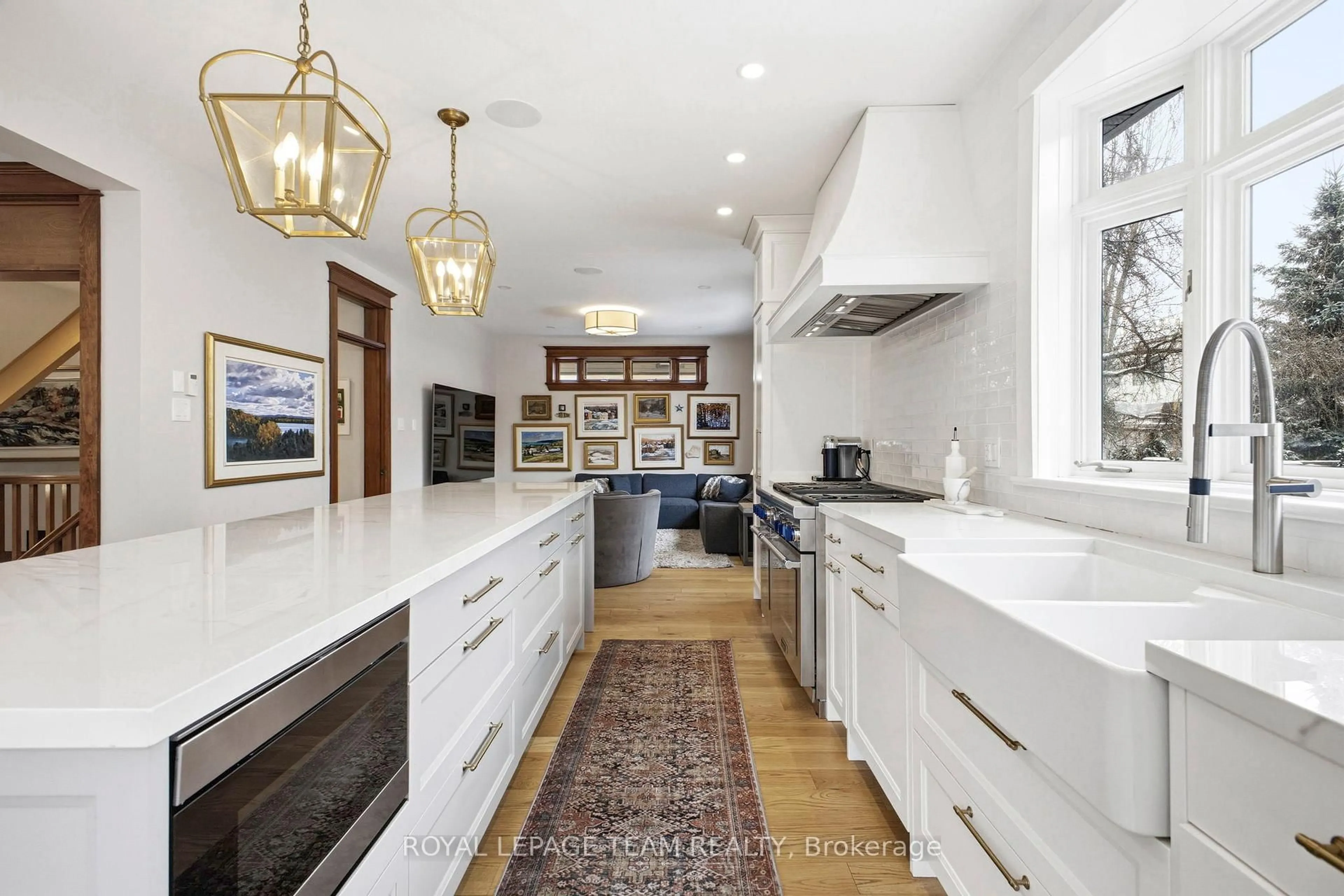 Open concept kitchen, unknown for 483 Golden Ave, Ottawa Ontario K2A 2E4