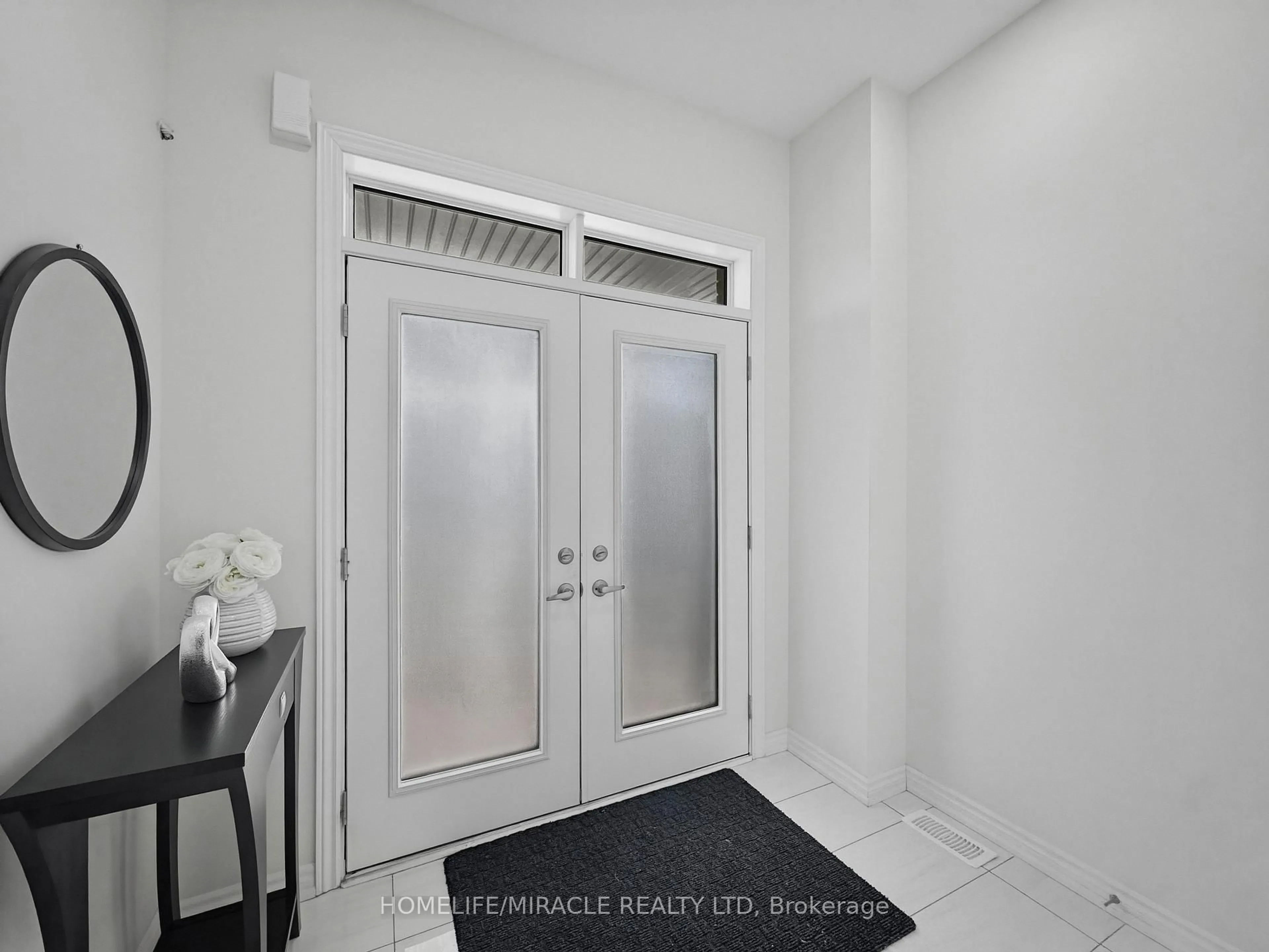 Indoor entryway for 12 Orr Ave, Erin Ontario N0B 1T0