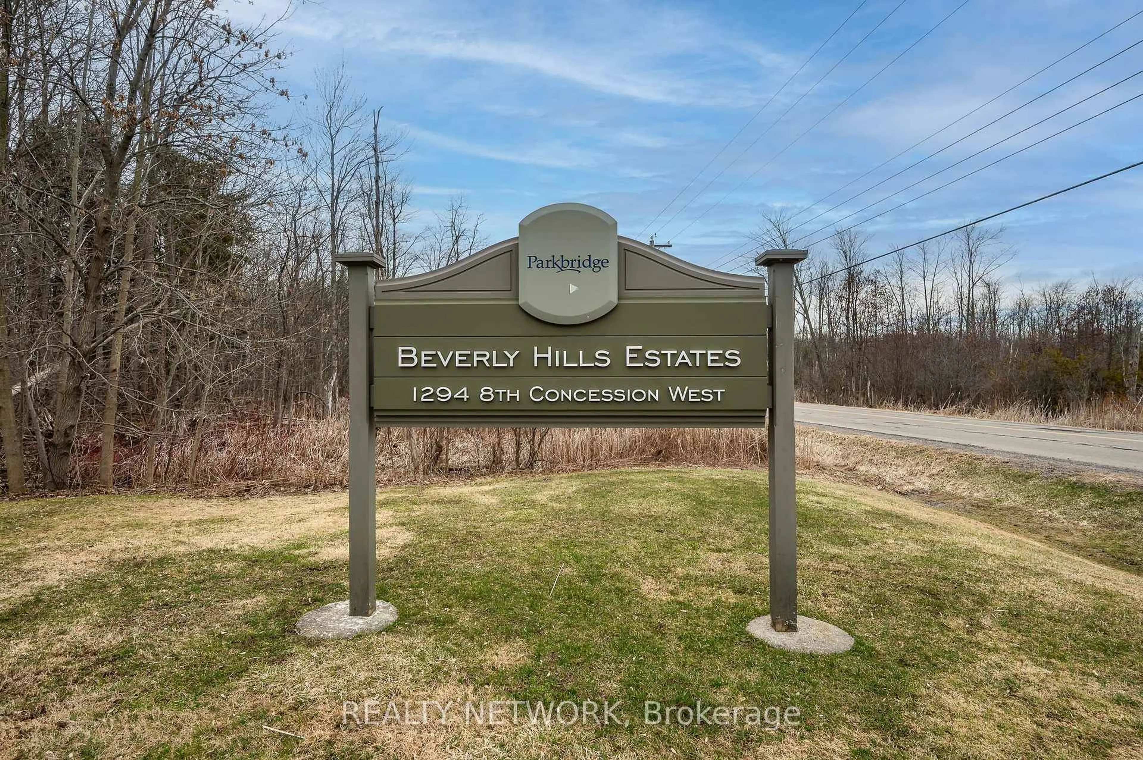 Indoor foyer for 157 Maple Cres, Hamilton Ontario N0B 2H0