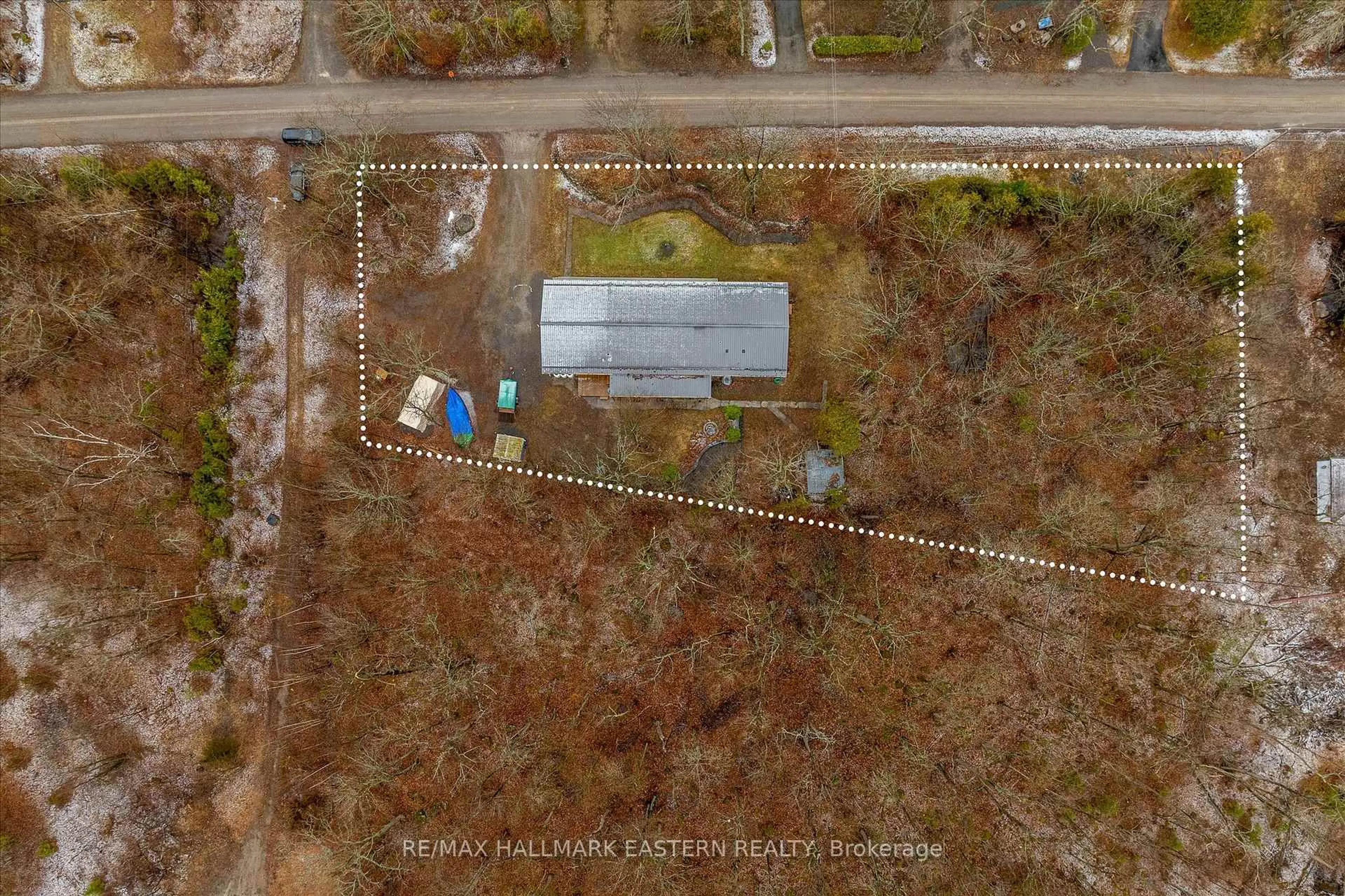 A pic from outside/outdoor area/front of a property/back of a property/a pic from drone, building for 189 Cedarshores Dr, Trent Hills Ontario K0L 1Z0