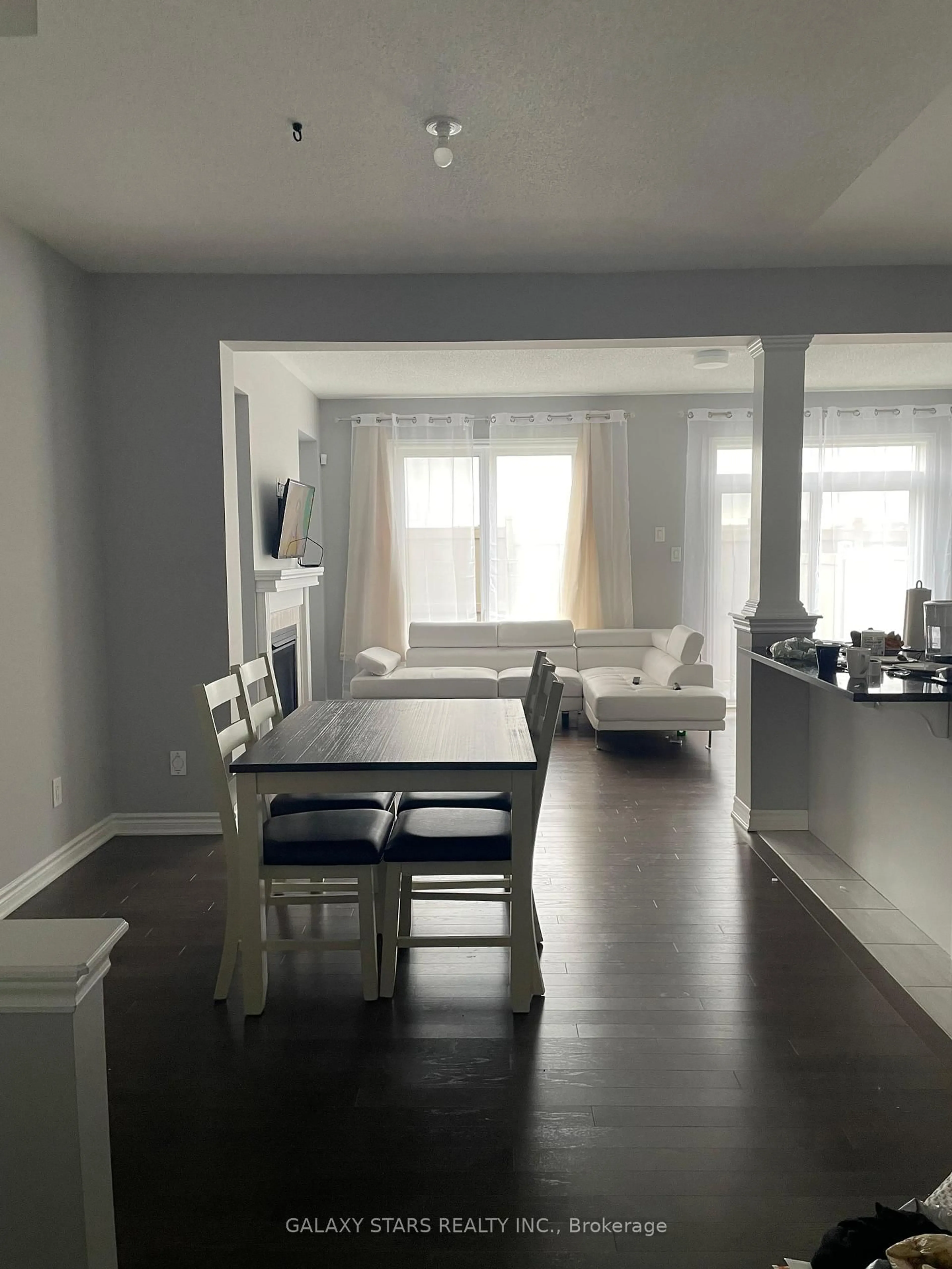 Unknown for 327 Aphelion Cres, Ottawa Ontario K2J 6N3