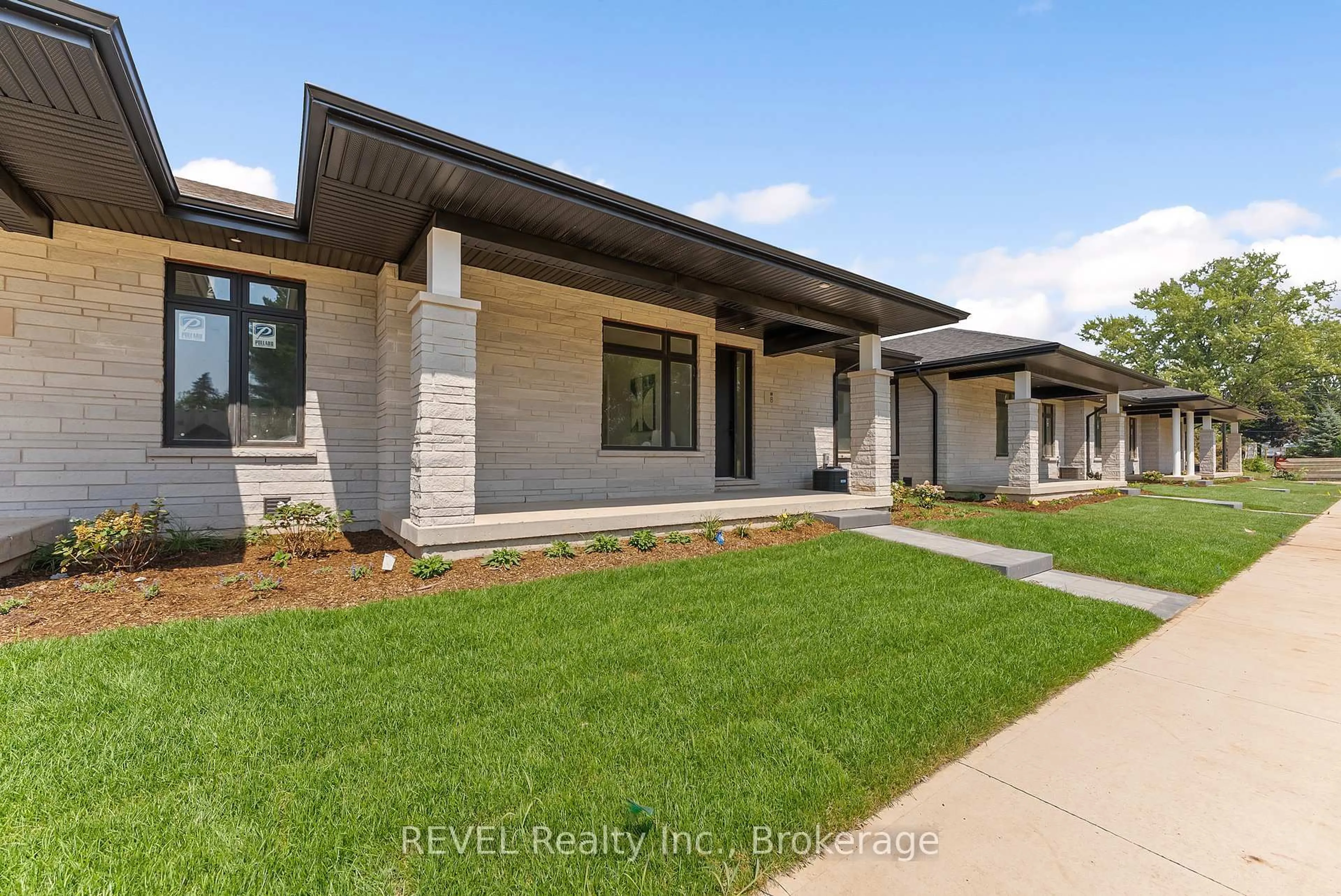 Home with brick exterior material, street for 8 Accursi Cres, Pelham Ontario L0S 1E2