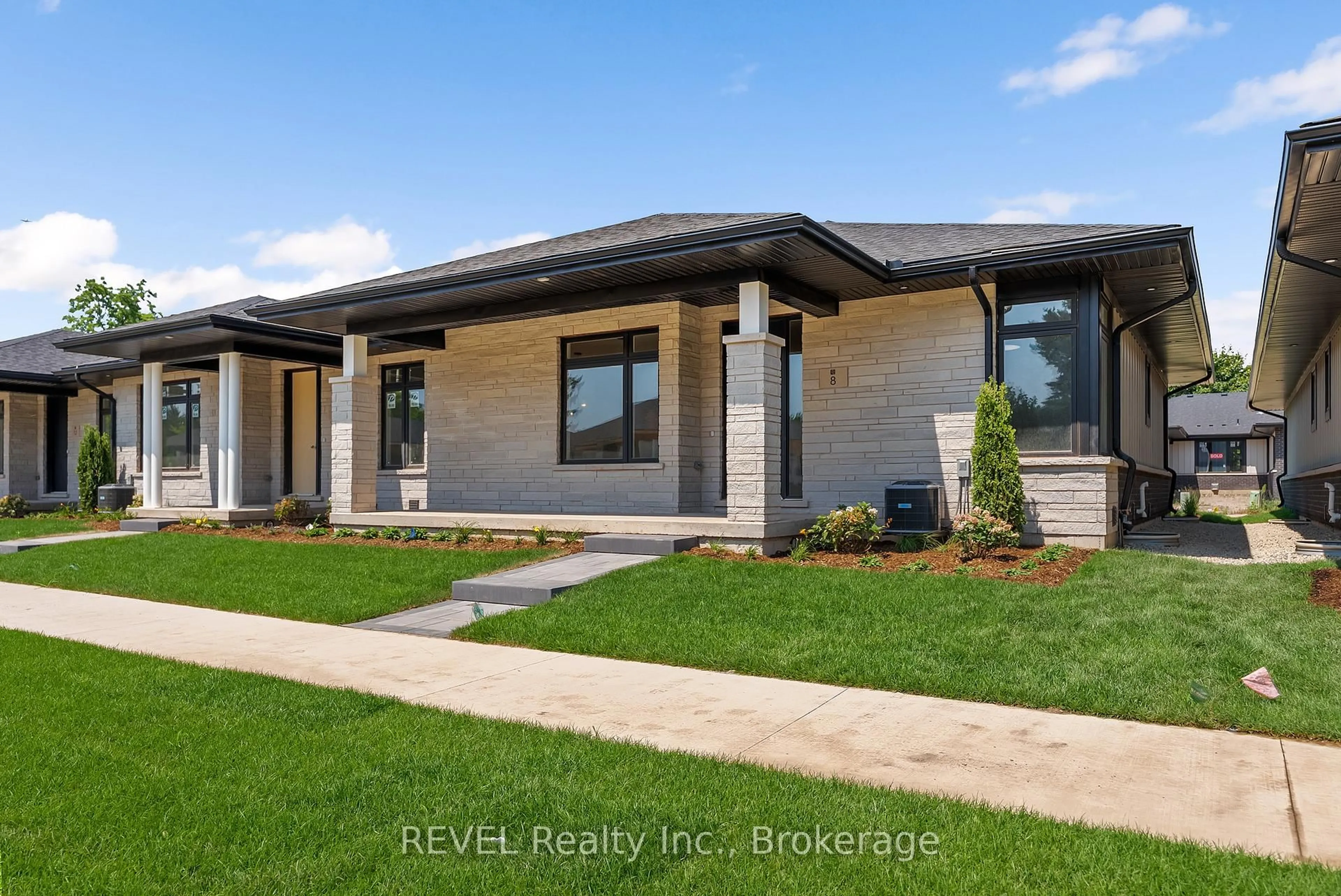 Home with brick exterior material, street for 8 Accursi Cres, Pelham Ontario L0S 1E2