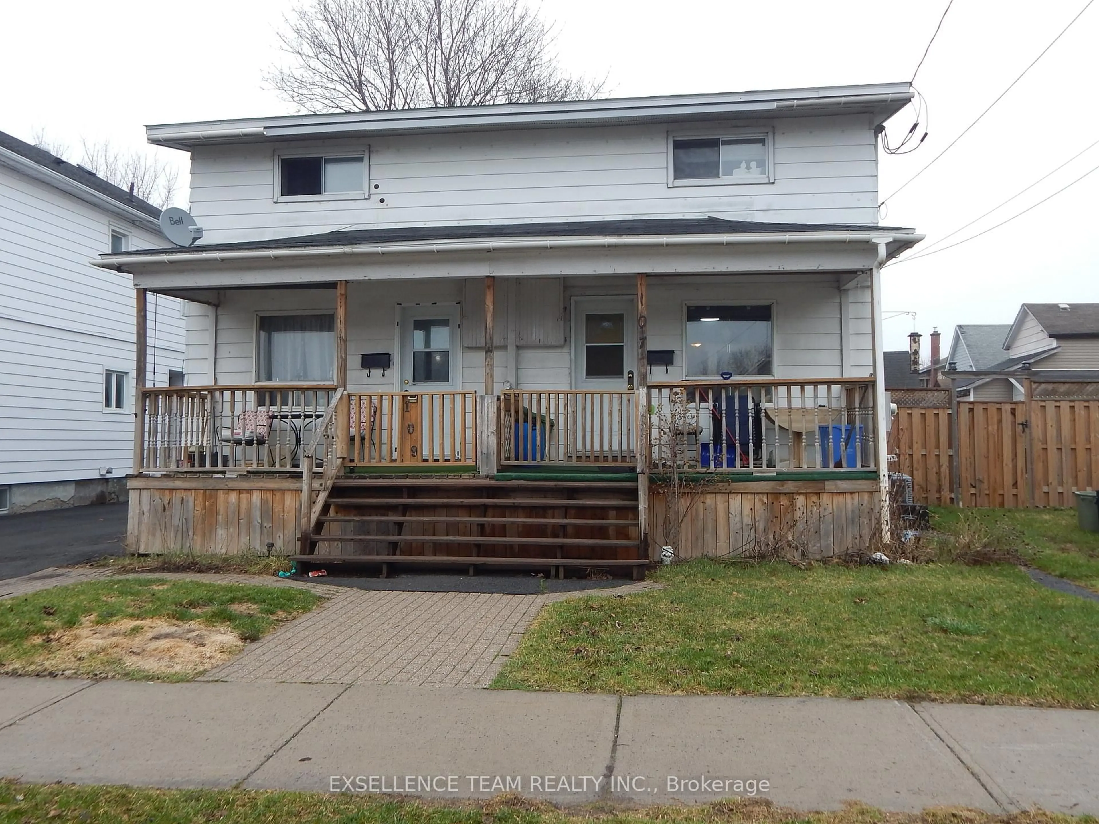 Unknown for 107-109 Cumberland St, Cornwall Ontario K6J 4H4
