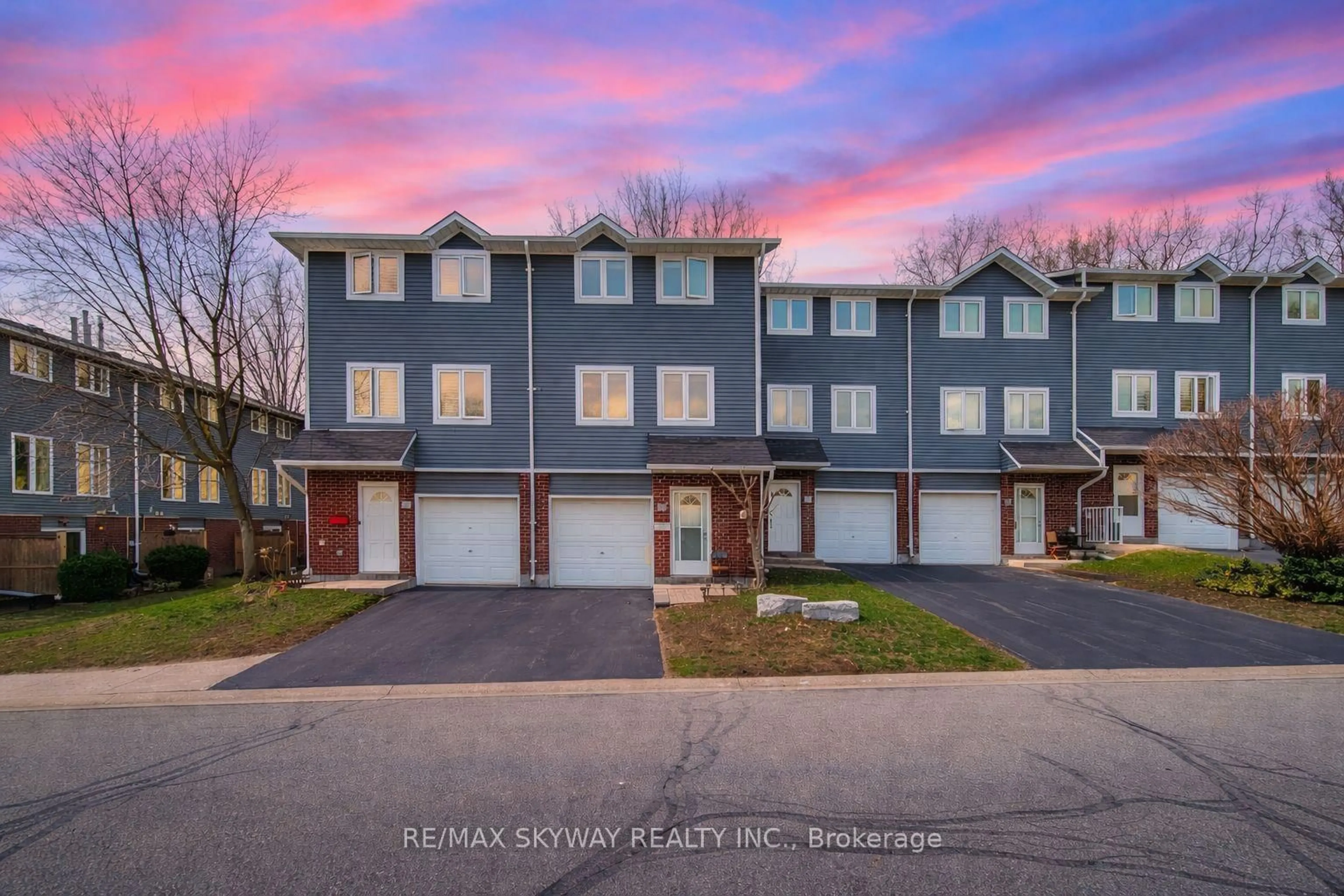 A pic from outside/outdoor area/front of a property/back of a property/a pic from drone, street for 56 Harris Ave #B, Brantford Ontario N3R 2E9