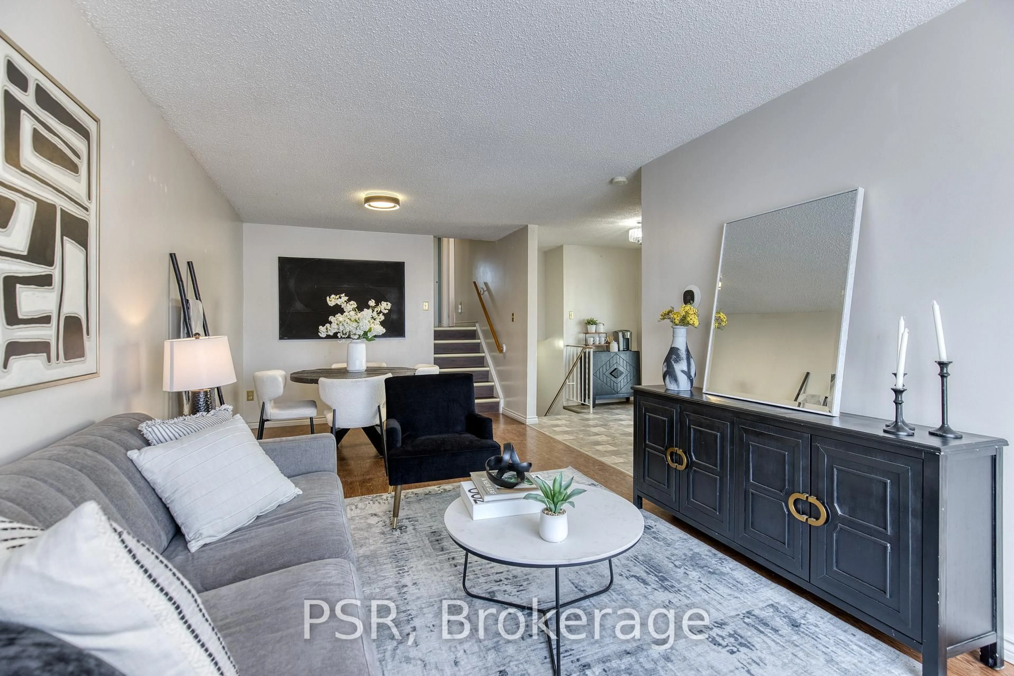 Living room with furniture, unknown for 231 Heritage Dr, Kitchener Ontario N2B 3A9