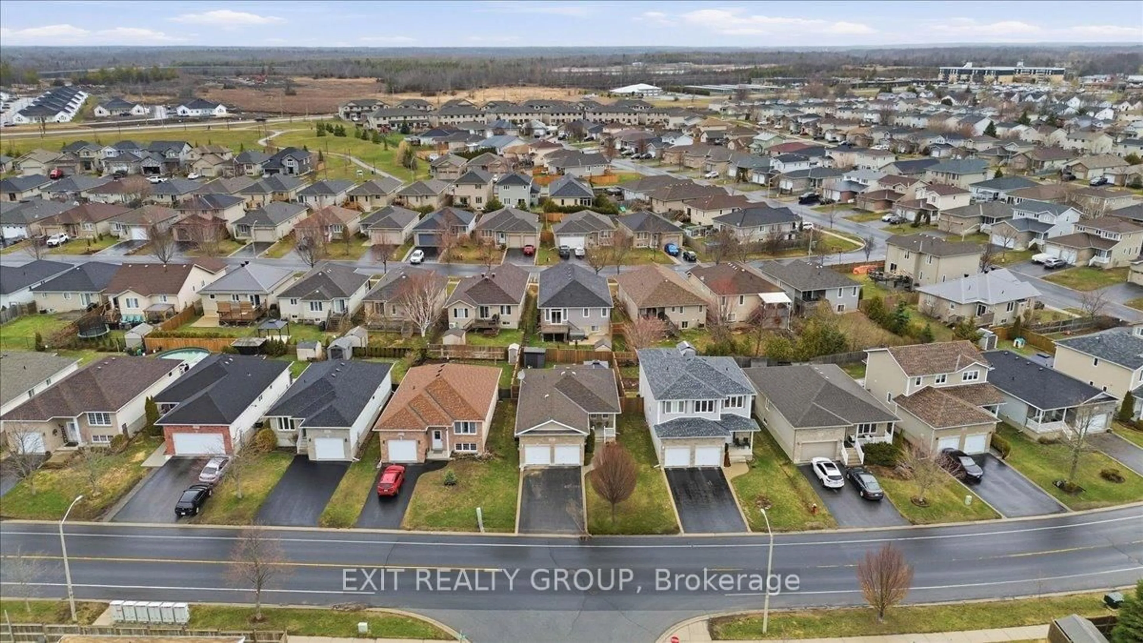 A pic from outside/outdoor area/front of a property/back of a property/a pic from drone, street for 173 Kildare Ave, Loyalist Ontario K7N 1Y6