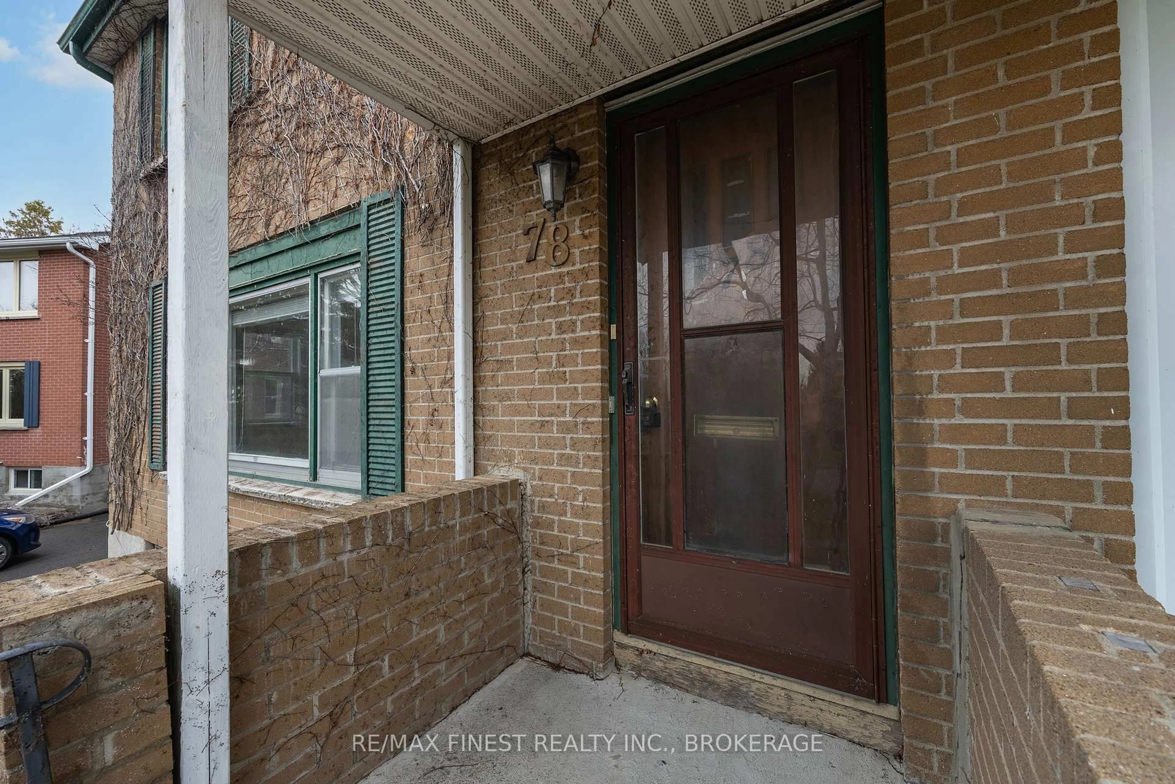 Indoor entryway for 78 Hatter St, Kingston Ontario K7M 2L7