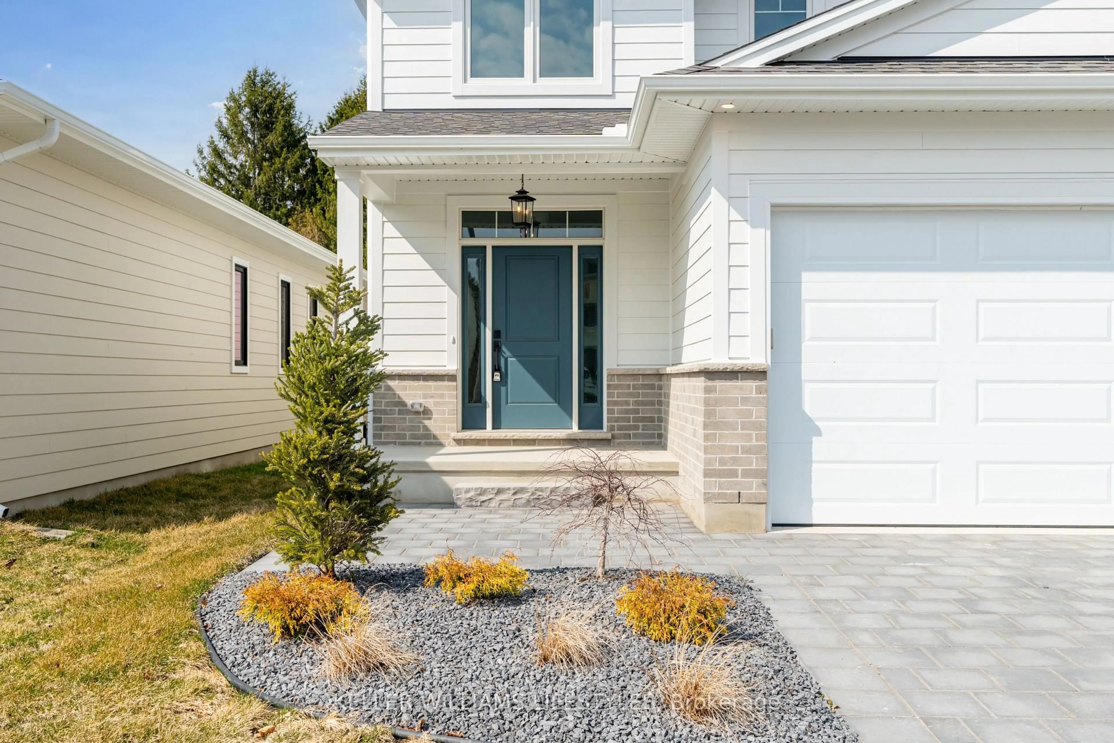 Home with vinyl exterior material, street for 289 Ashford (Lot 4) St, Central Elgin Ontario N0L 1B0