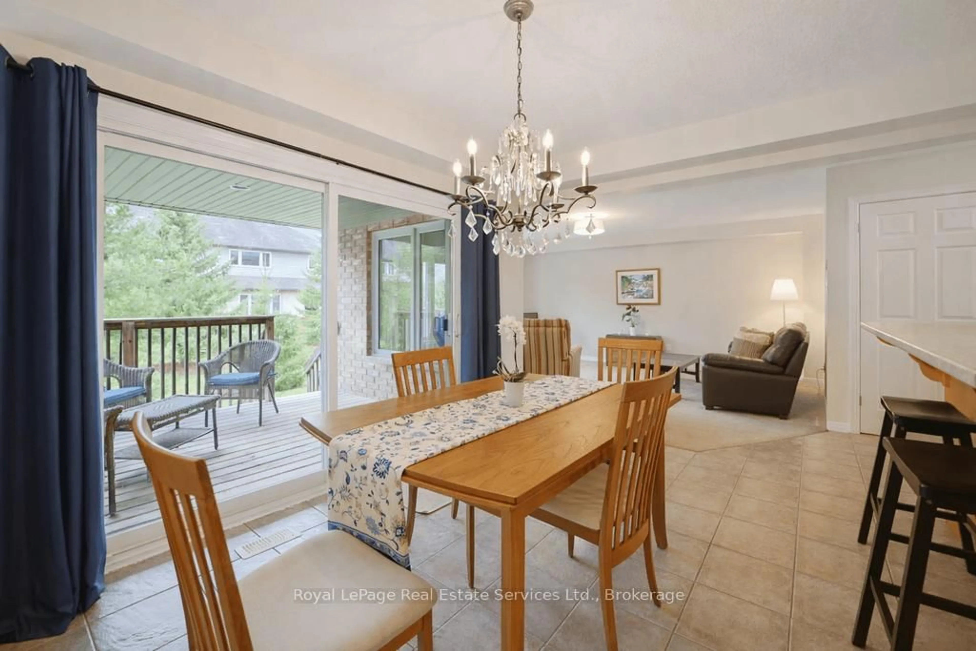 Dining room, unknown for 255 Summerfield Dr #11, Guelph Ontario N1L 0E1