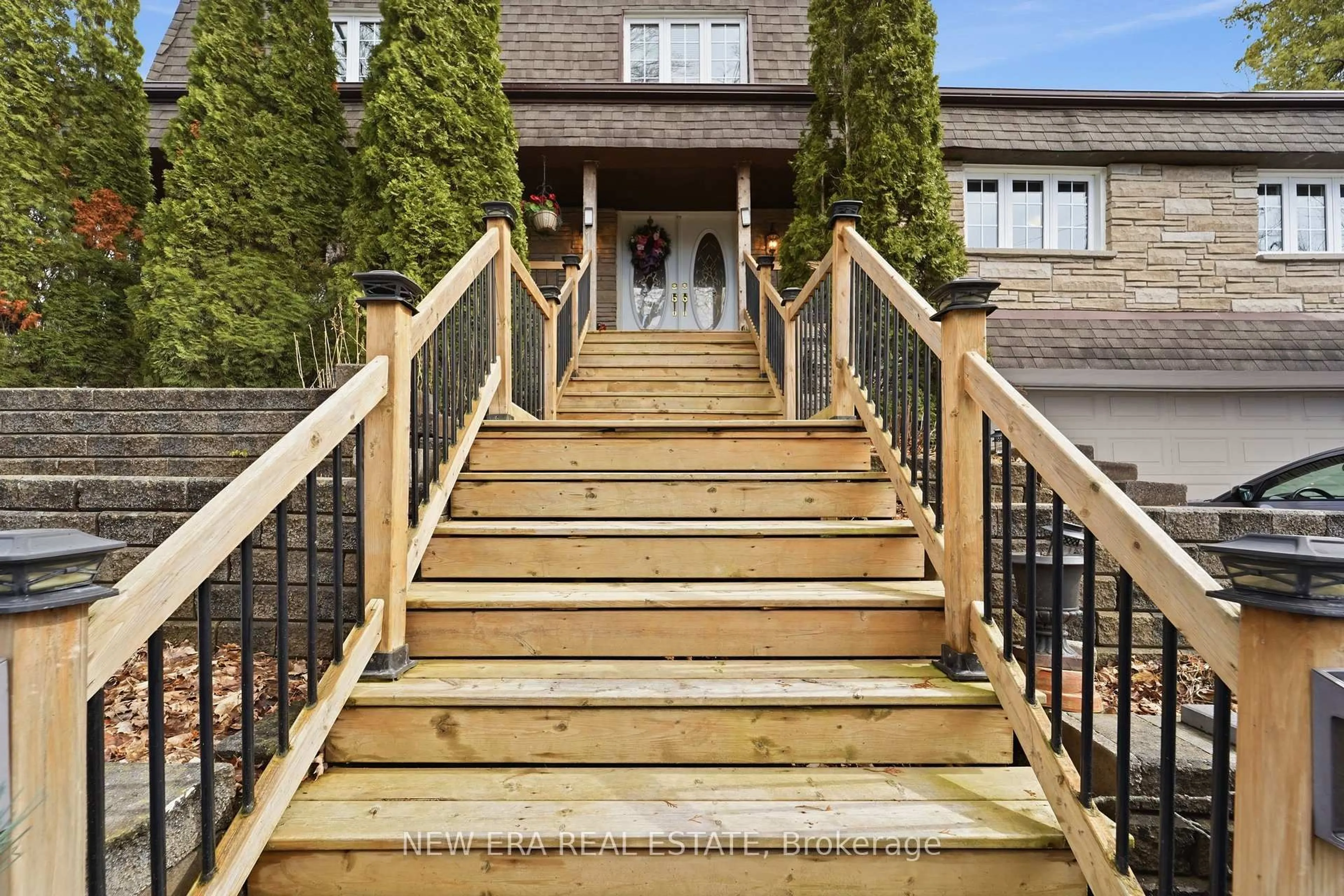 Stairs for 645 Hatton Ave, Selwyn Ontario K0L 1H0