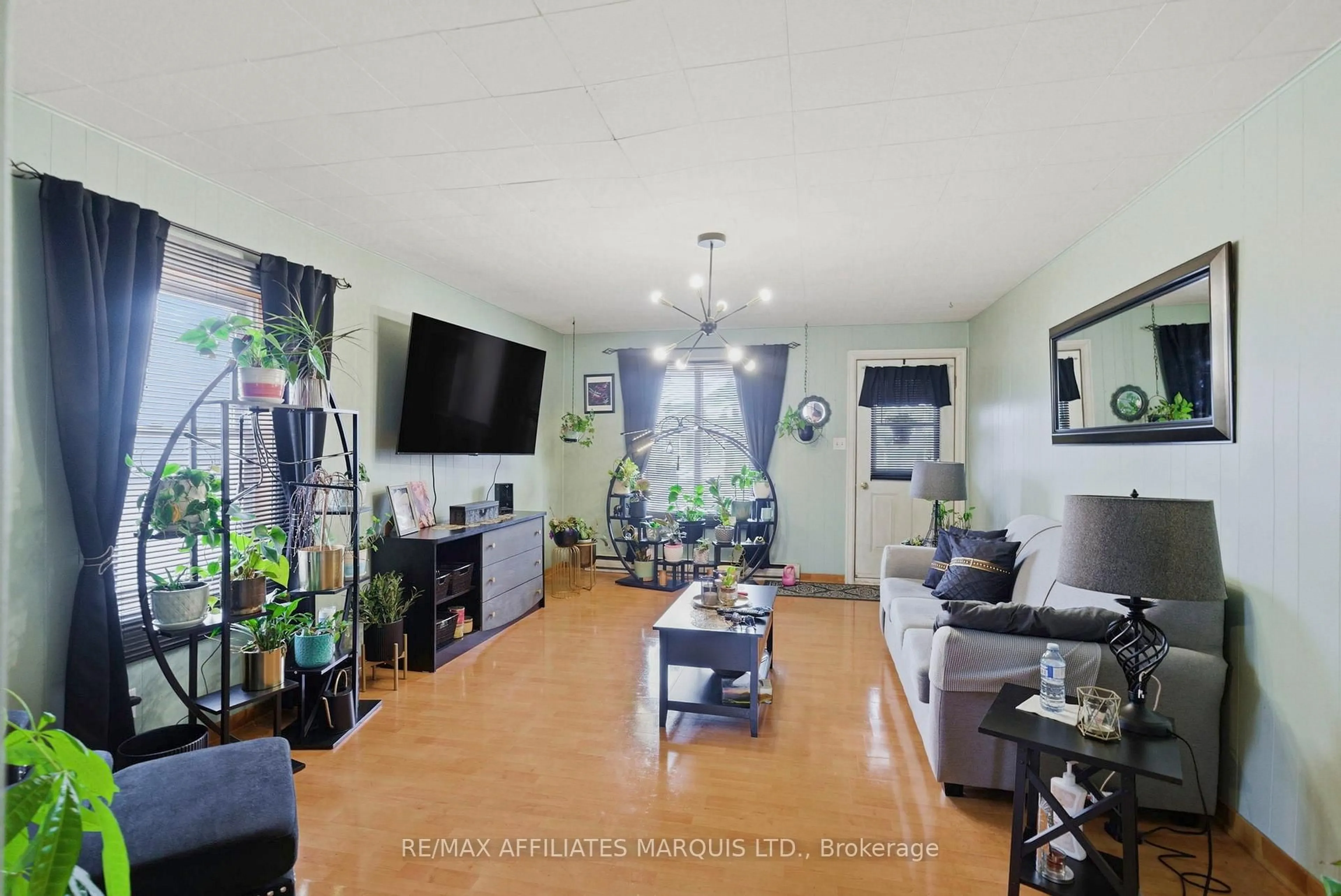 Unknown for 64-66 Lennox St, Cornwall Ontario K6H 1H3