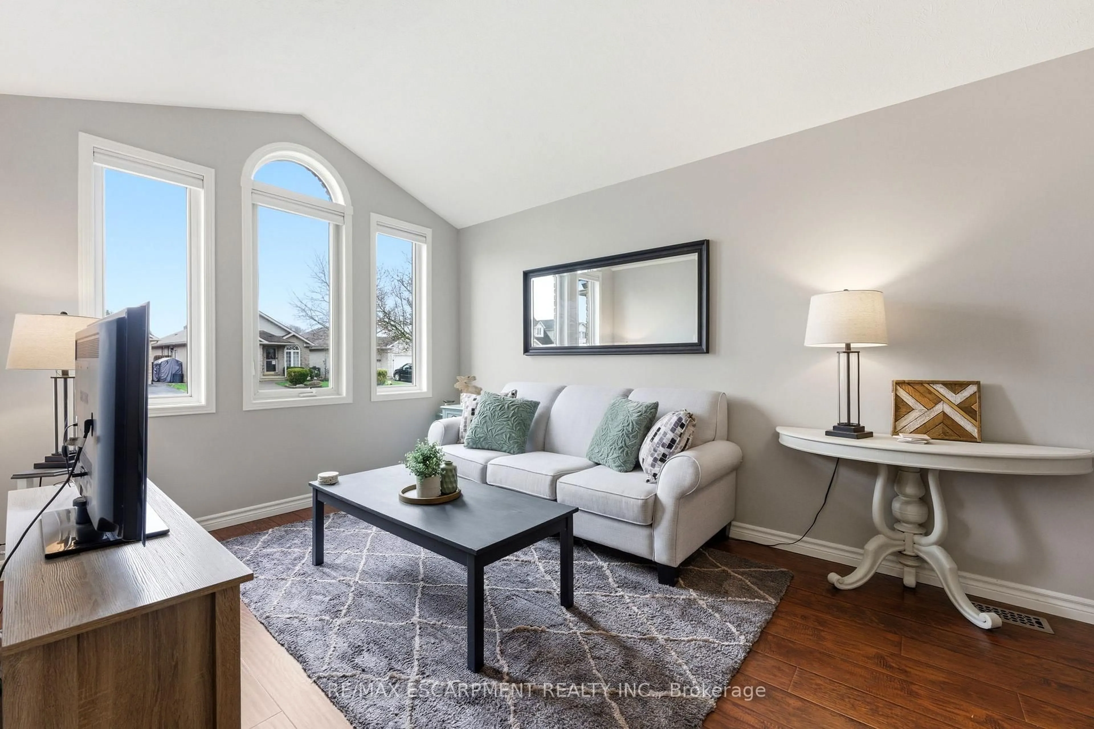 Living room with furniture, unknown for 55 Anastasia Cres, Brantford Ontario N3P 2A9