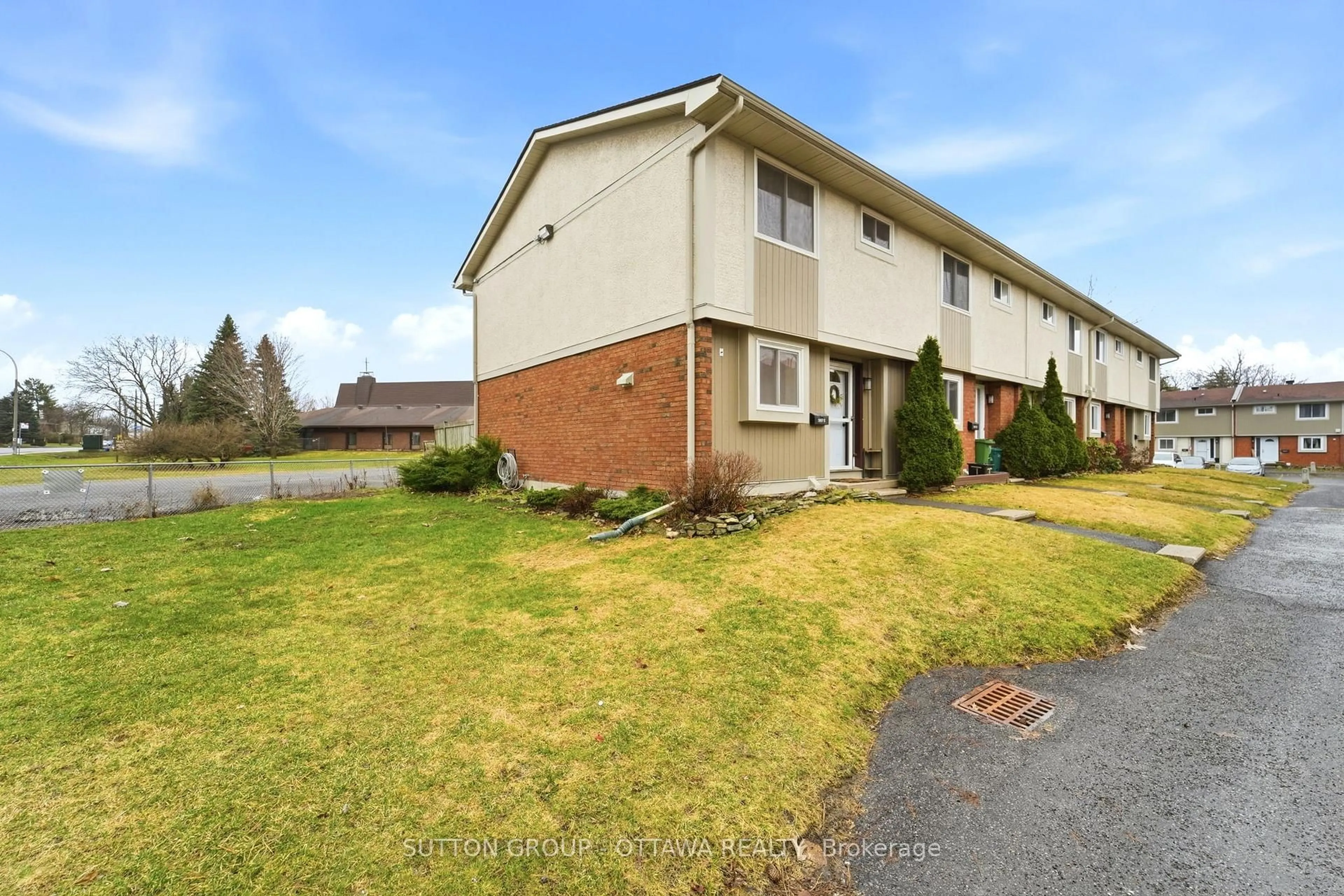 Unknown for 3907E Old Richmond Rd, Ottawa Ontario K2H 8T8