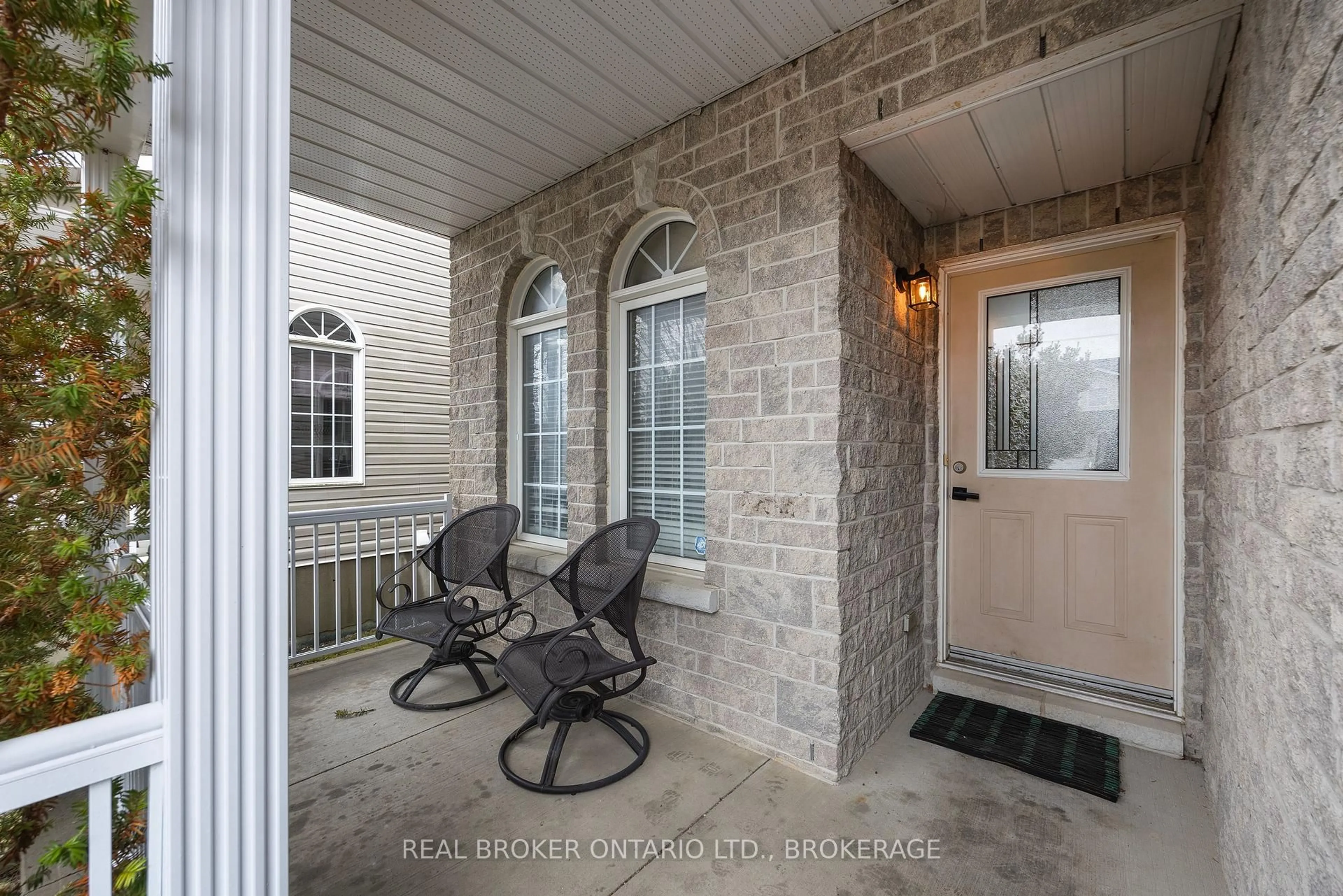 Patio, street for 942 Bluffwood Ave, Kingston Ontario K7K 7K5