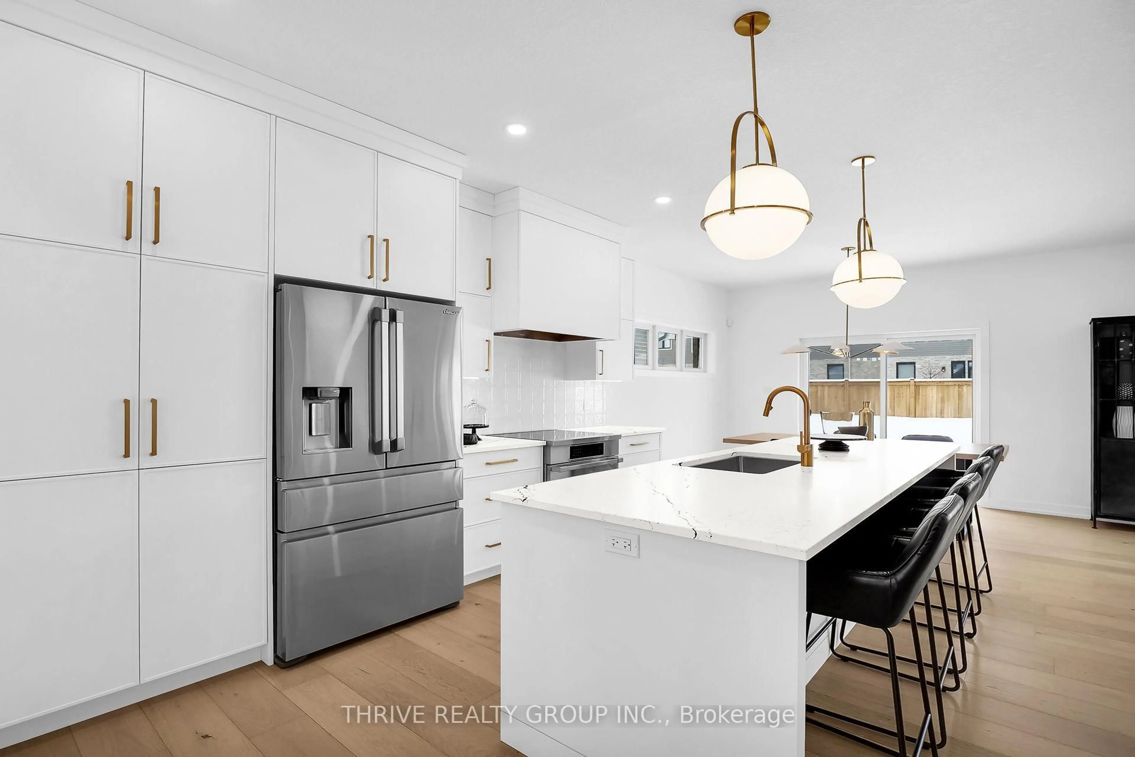 Open concept kitchen, unknown for 3 Basil Cres, Middlesex Centre Ontario N0M 2A0