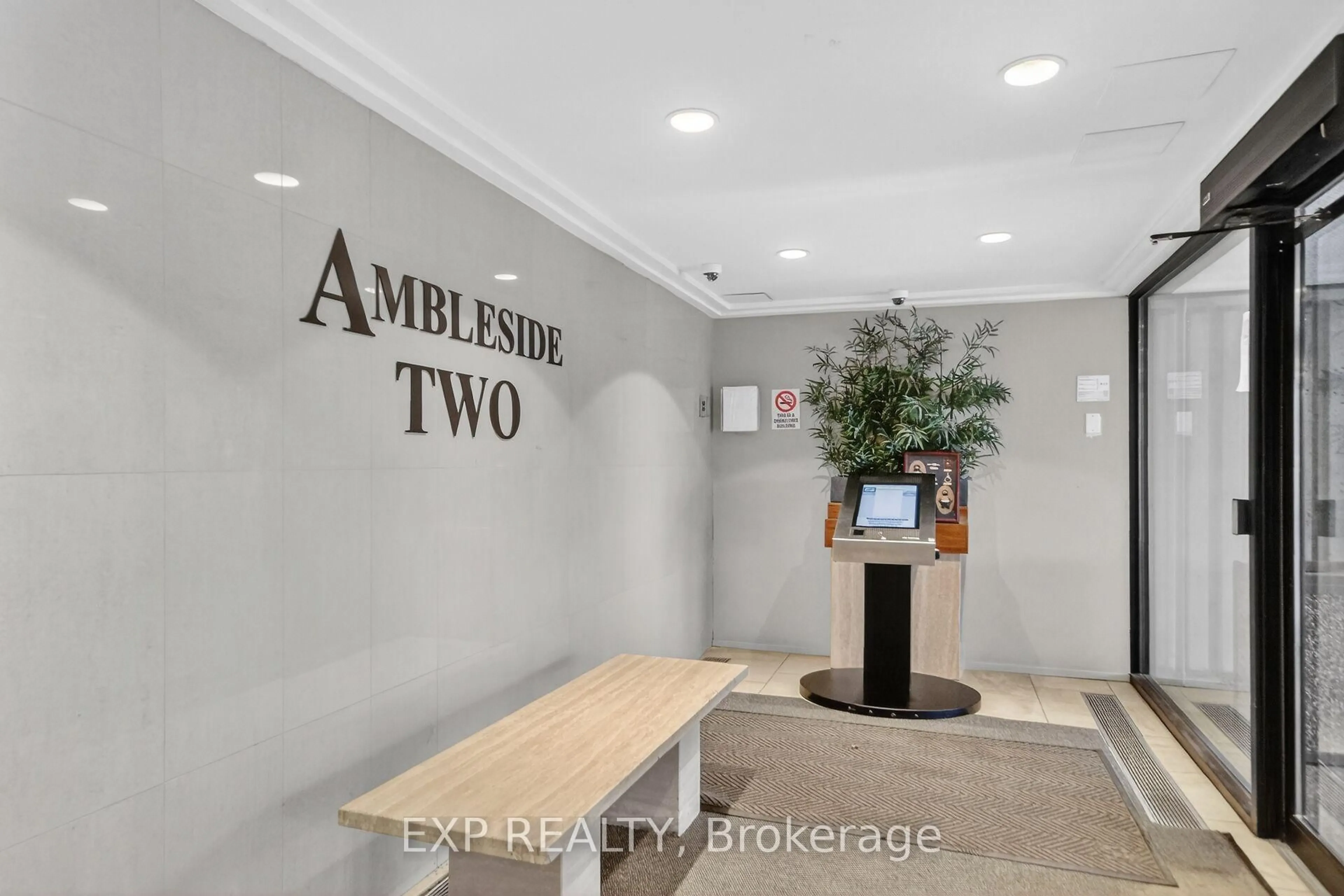 Lobby for 1171 Ambleside Dr #2009, Ottawa Ontario K2B 8E1