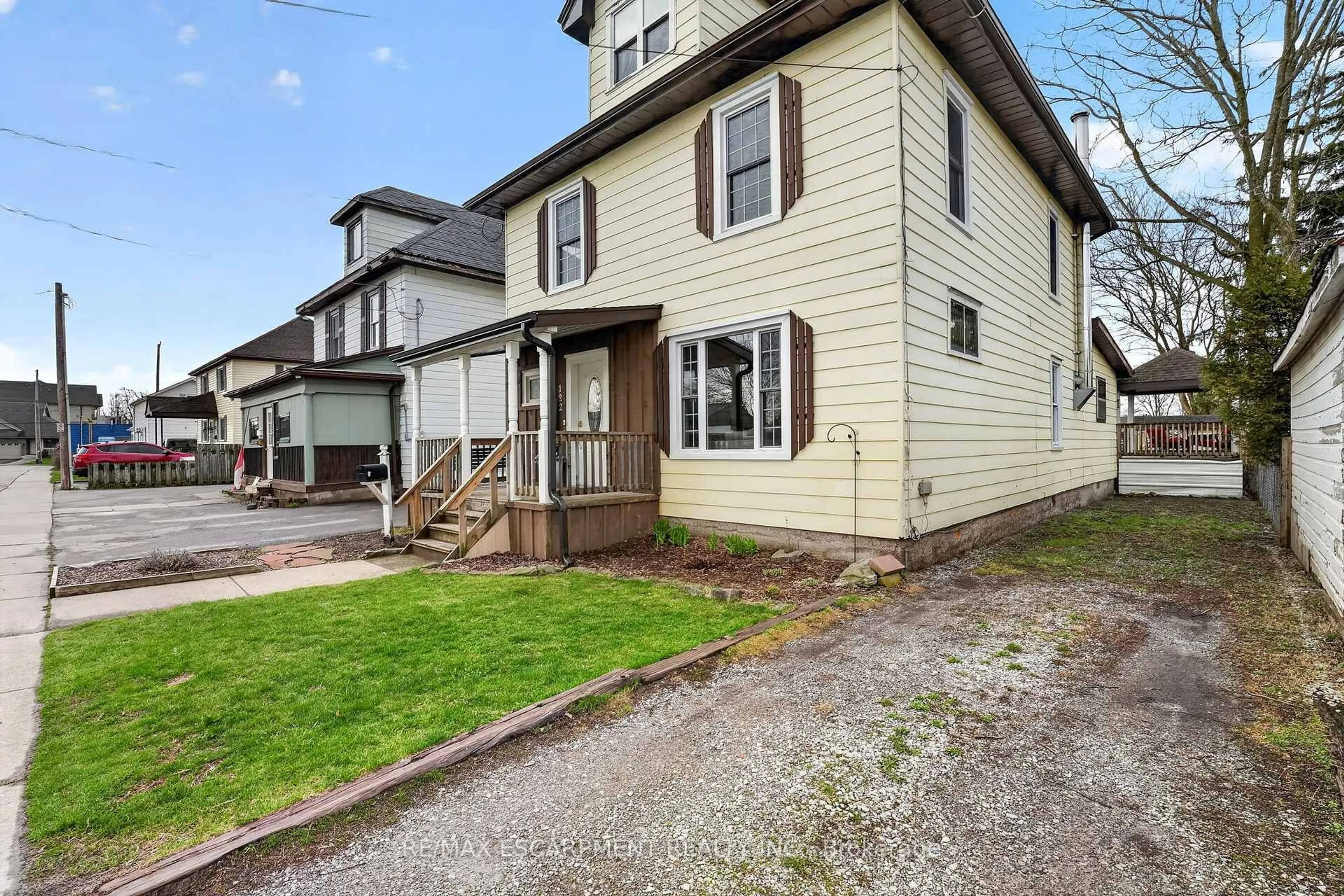 Unknown for 122 South Cayuga St, Haldimand Ontario N1A 1P5