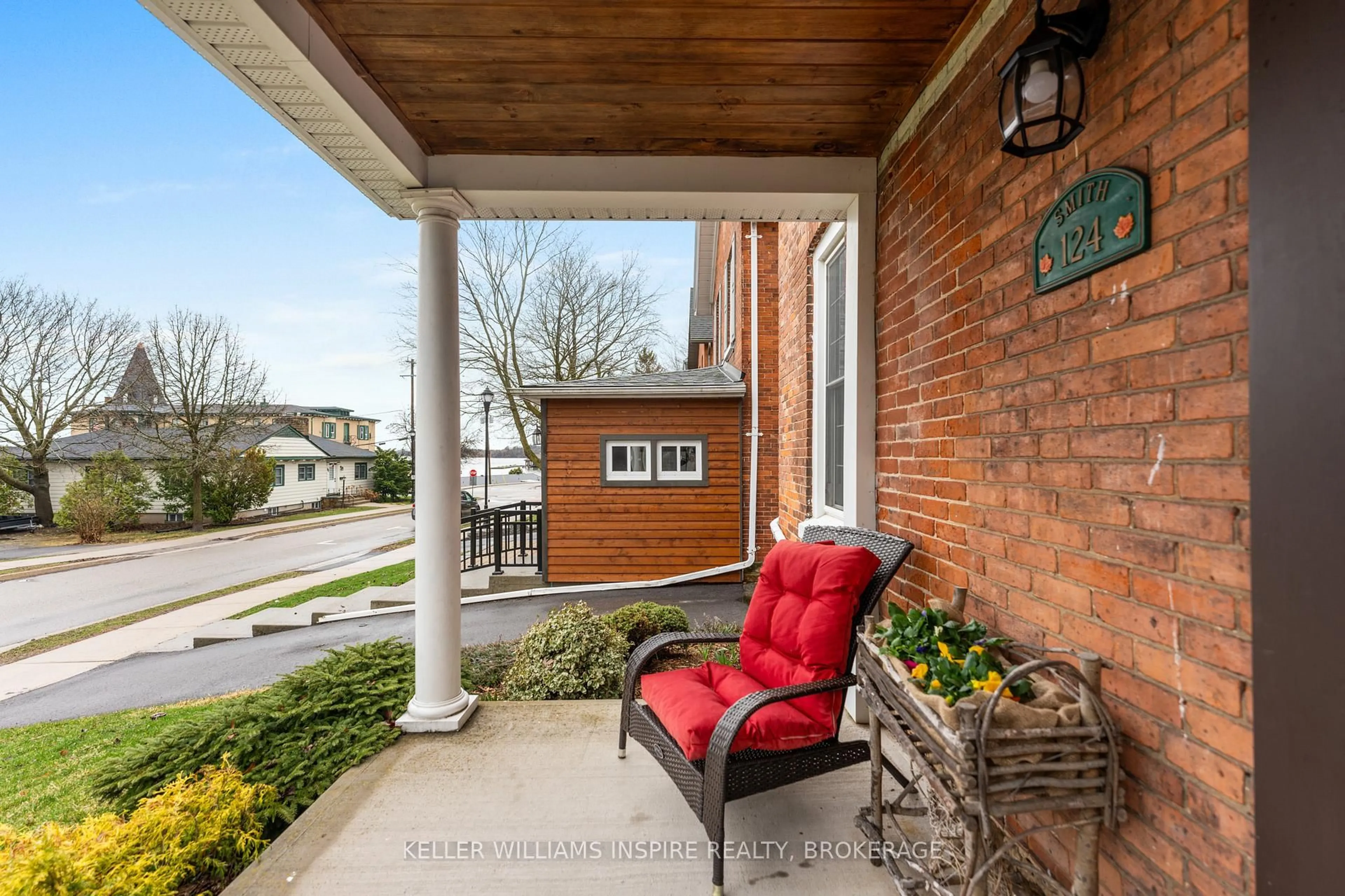 Patio, street for 124 John St, Gananoque Ontario K7G 1A5