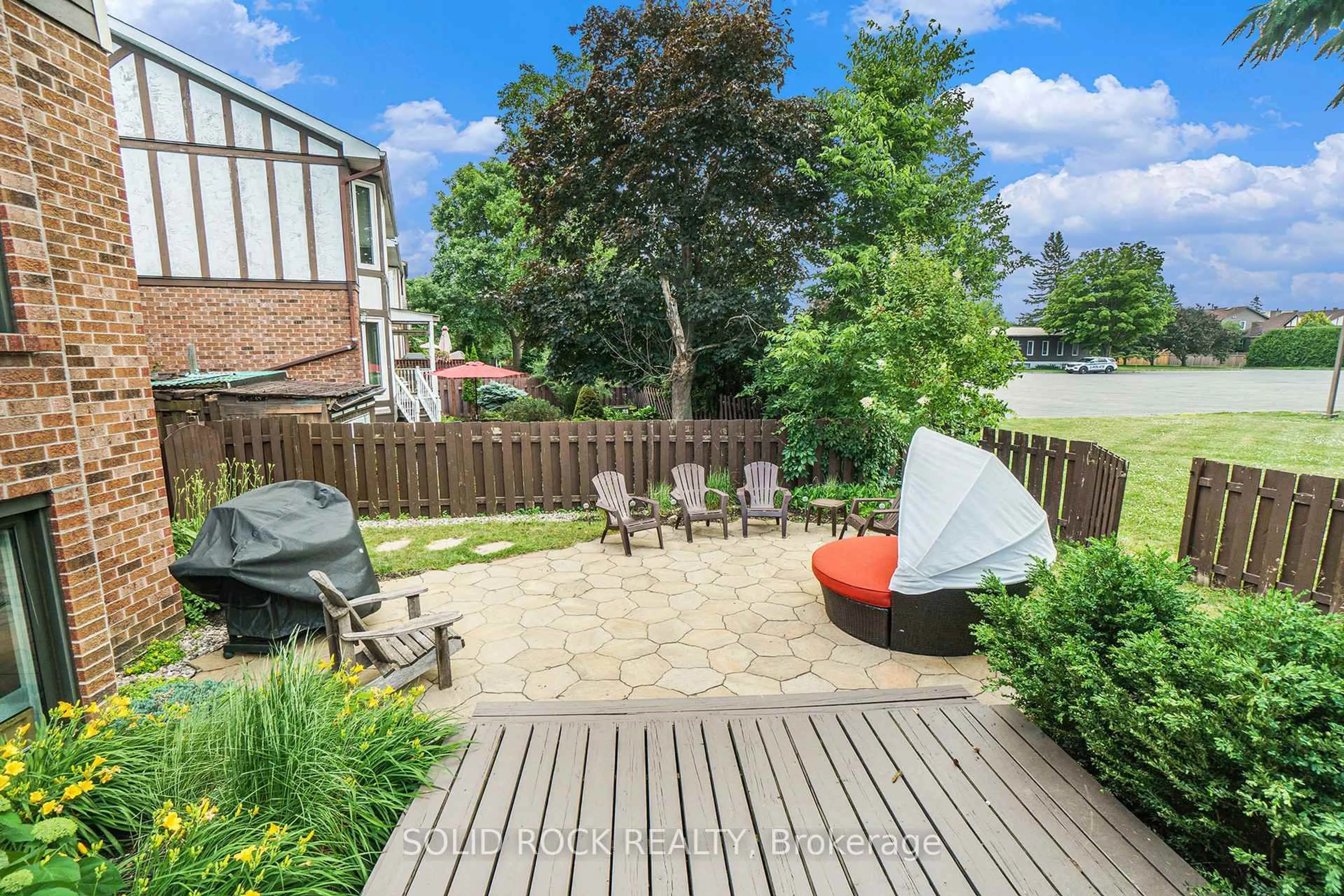 Patio, street for 51 Pemberton Cres, Ottawa Ontario K2G 4Y9