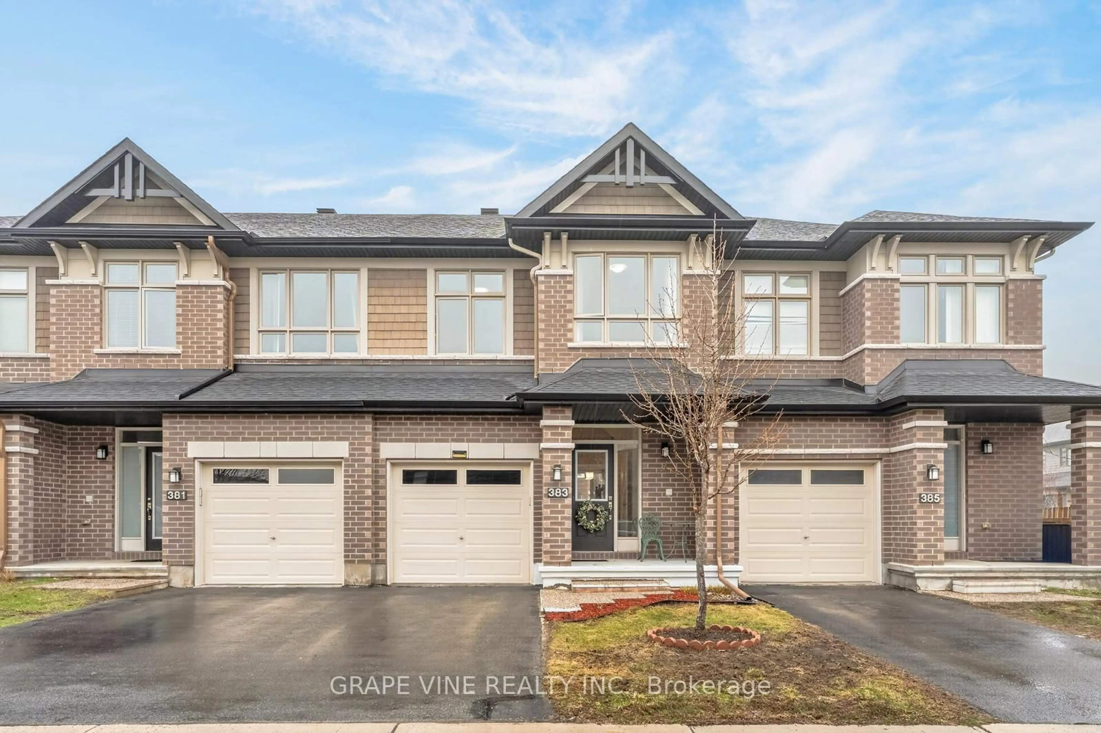 Home with brick exterior material, street for 383 MEMORIAL Grve, Ottawa Ontario K1X 0C7