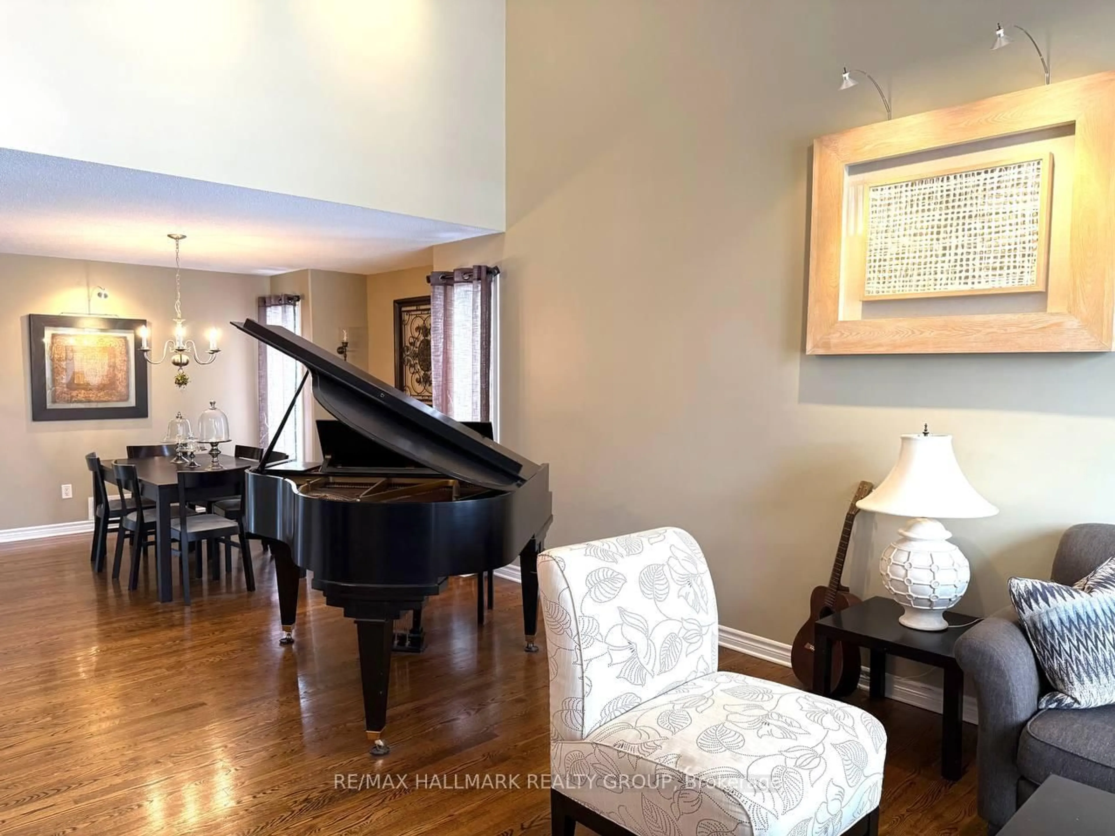 Unknown for 9 Blackshire Circ, Ottawa Ontario K2J 5L8