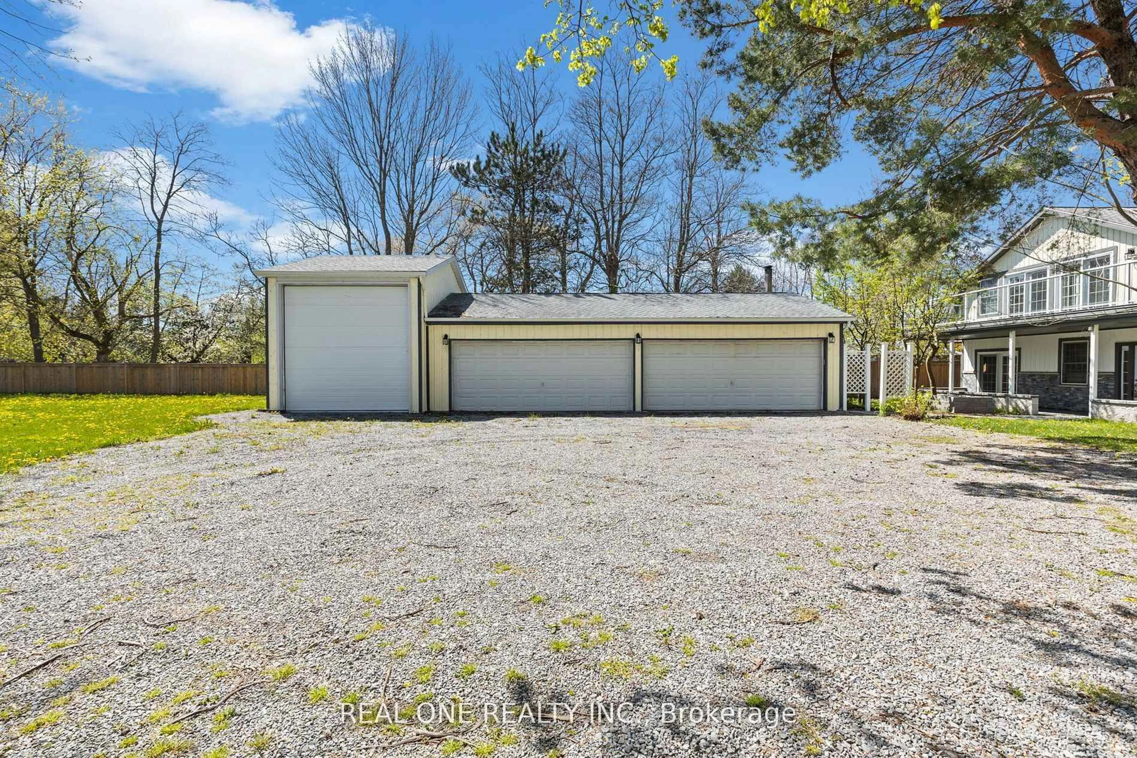 A pic from outside/outdoor area/front of a property/back of a property/a pic from drone, unknown for 12 Firelane 13A Lane, Niagara-on-the-Lake Ontario L0S 1J0