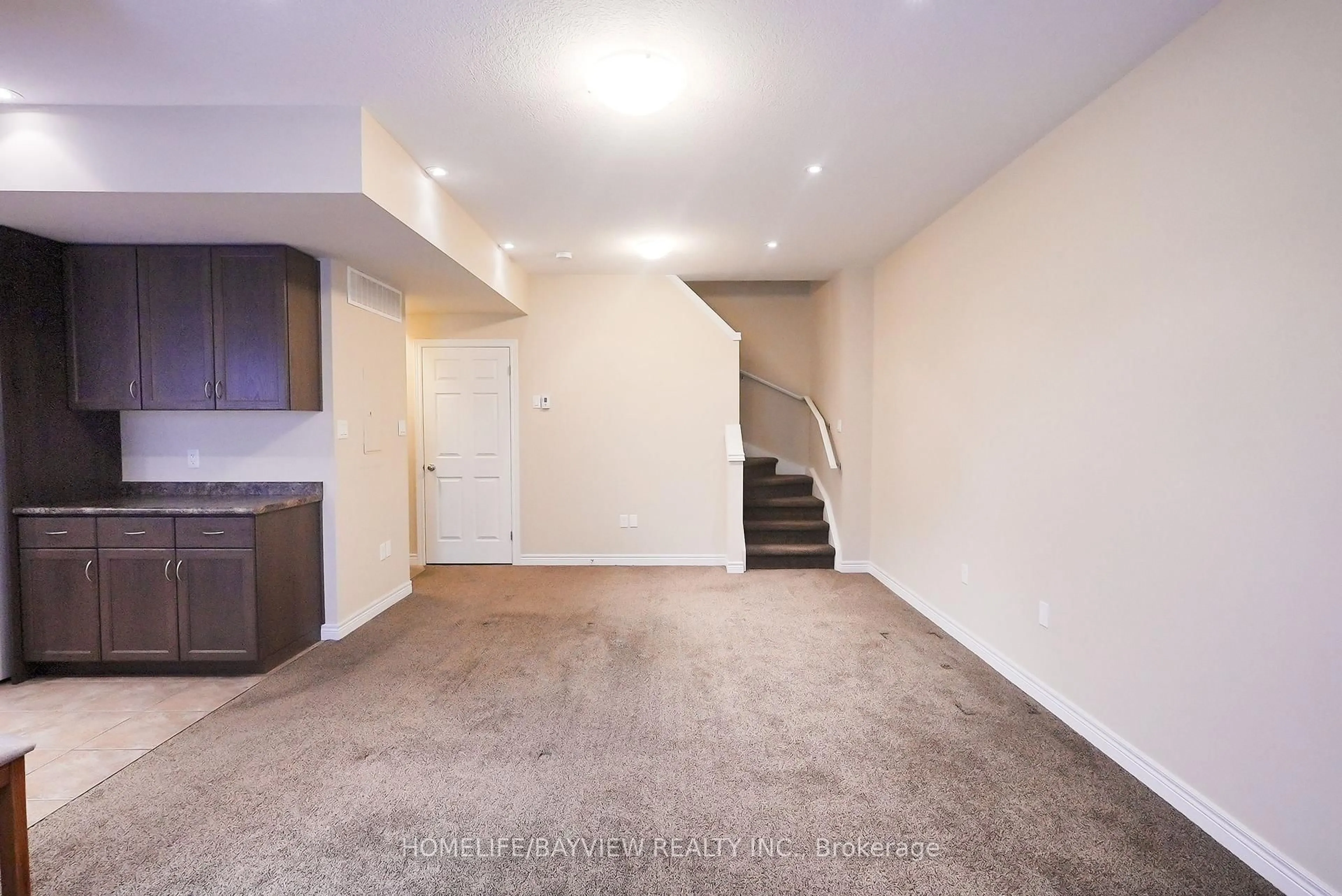 A pic of a room for 70 Willowrun Dr #B1, Kitchener Ontario N2A 0J3