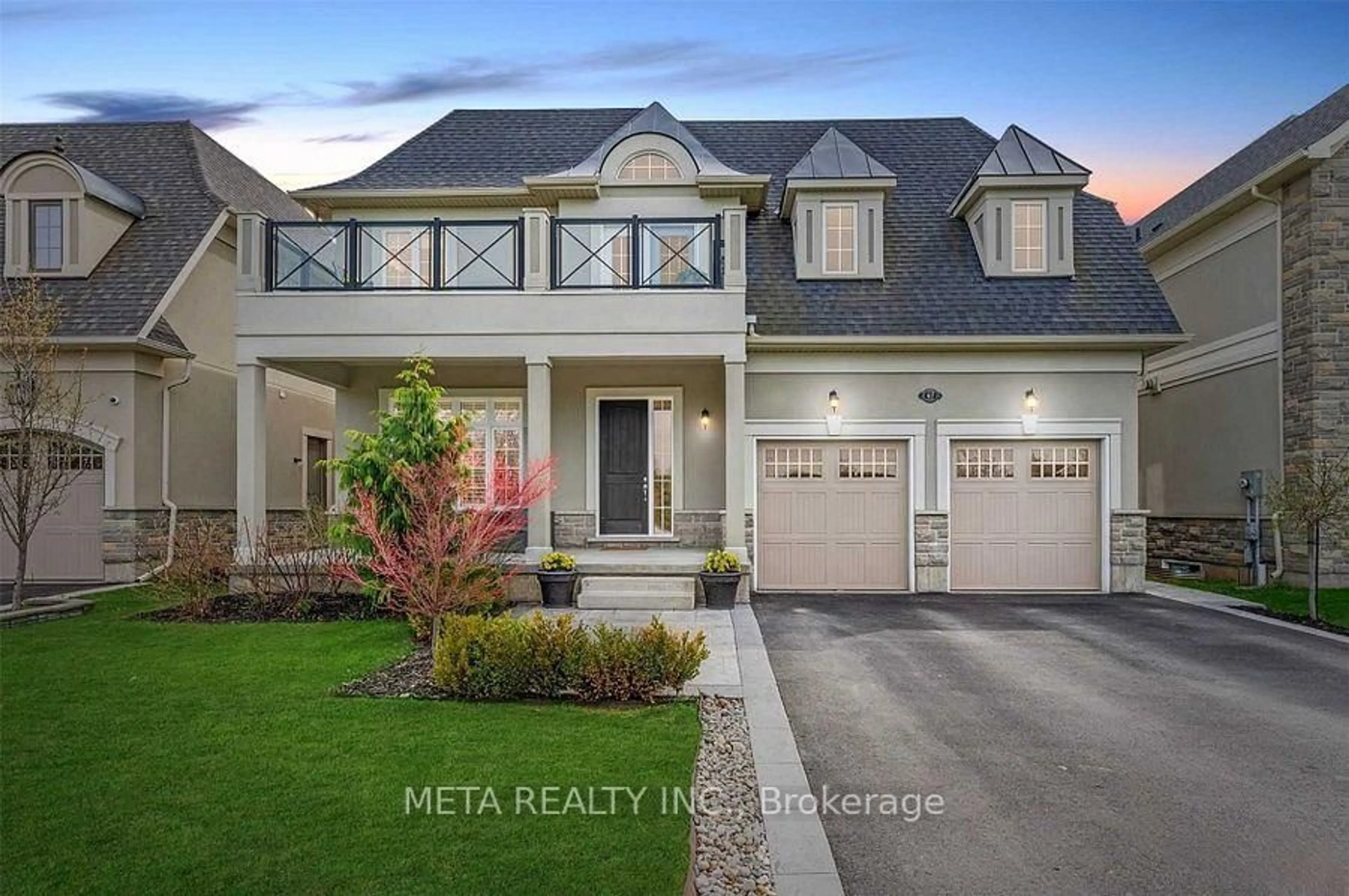 Home with vinyl exterior material, street for 67 Copes Lane, Hamilton Ontario L8E 5C1