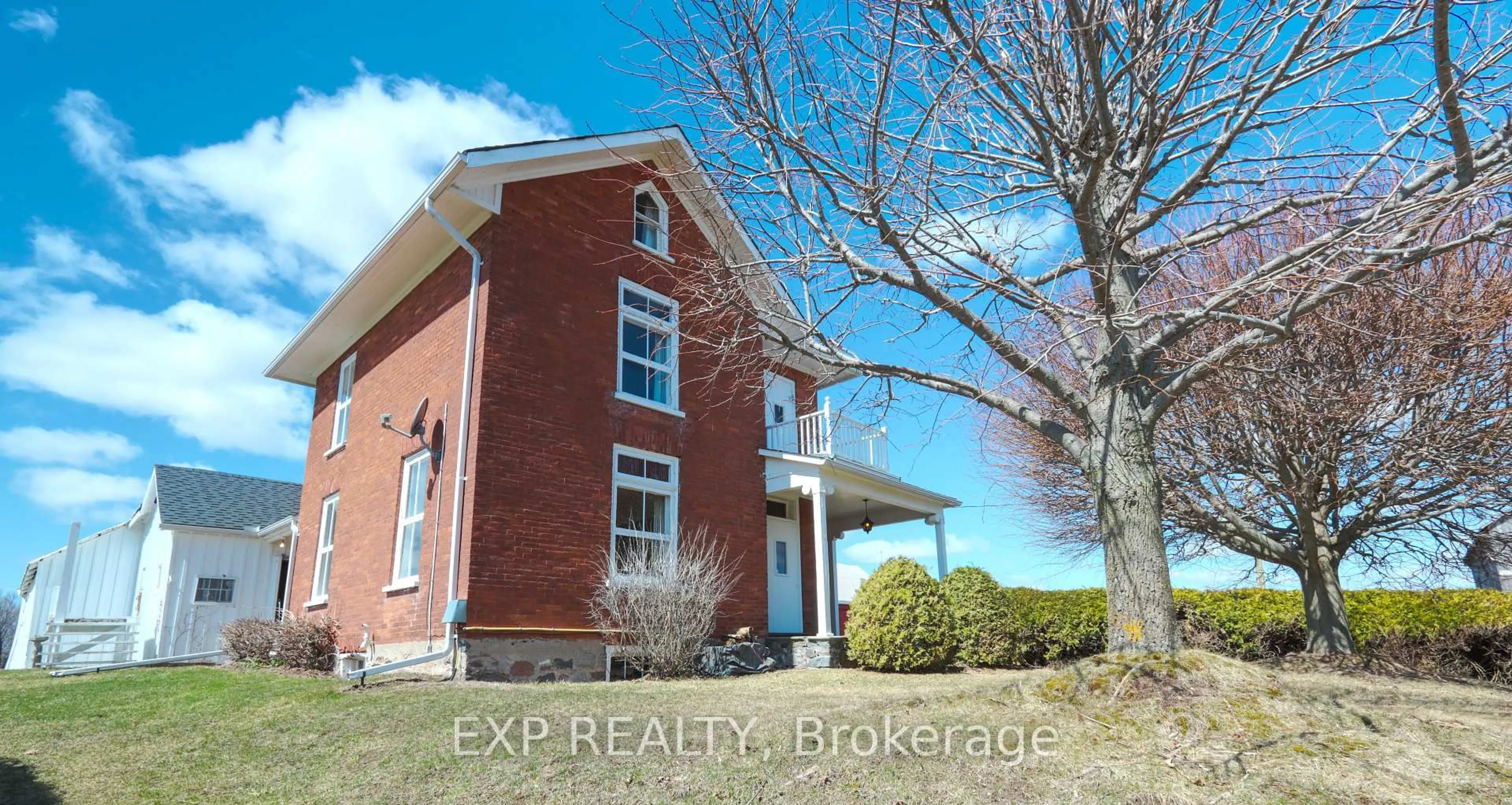 Home with brick exterior material, building for 840 McGregor Bay Rd, Otonabee-South Monaghan Ontario K0L 2G0