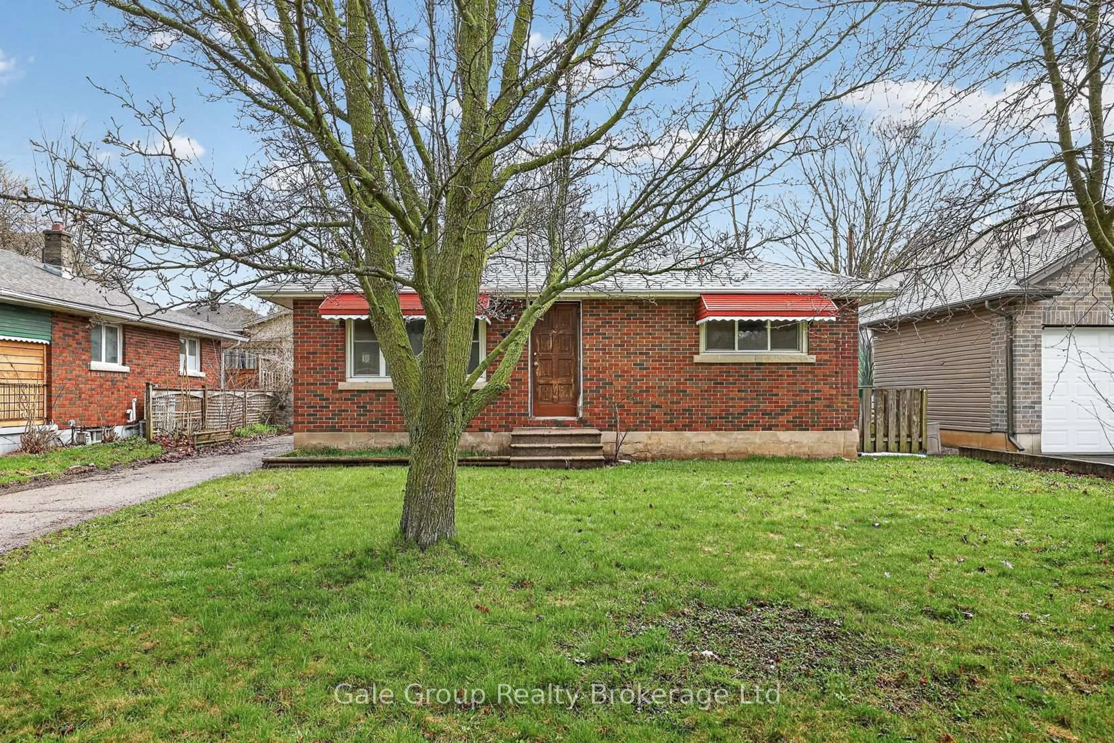 Home with brick exterior material, street for 21 Cronyn St, Woodstock Ontario N4S 3T4