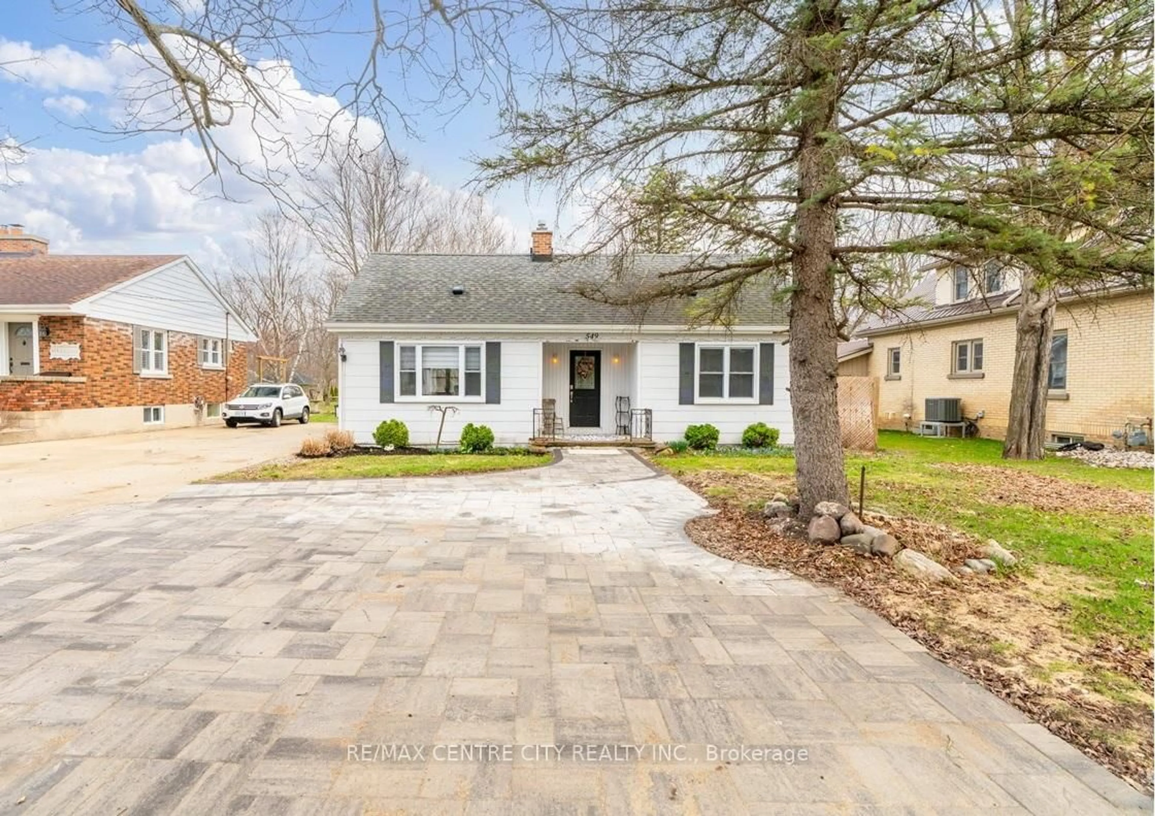 Home with brick exterior material, street for 549 Victoria St, Strathroy-Caradoc Ontario N7G 3C2