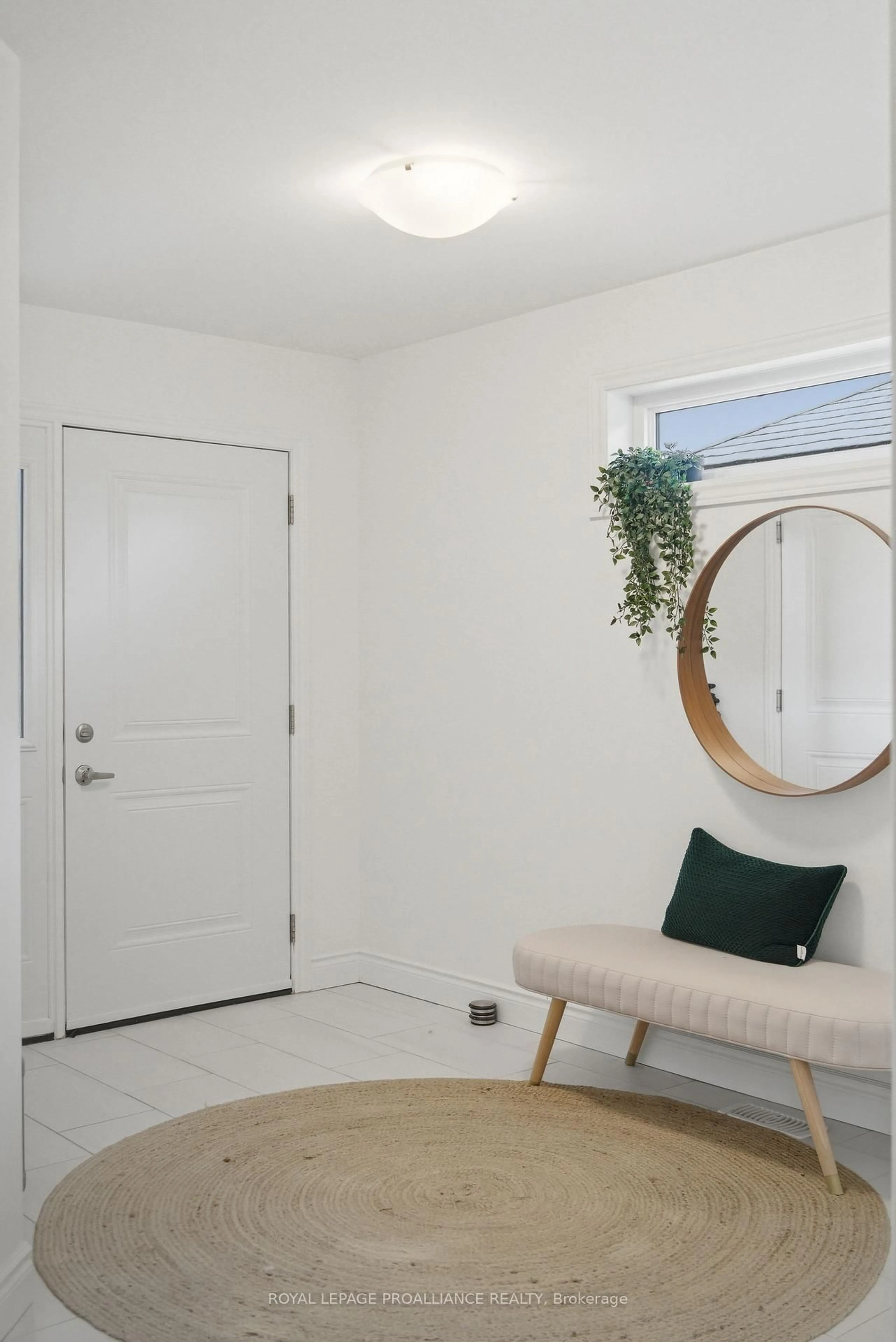 Indoor entryway for 100 Dewal Pl, Belleville Ontario K8P 0H2