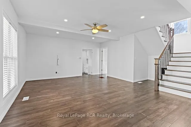 144 LOUCKS Lane, Chatsworth 2
