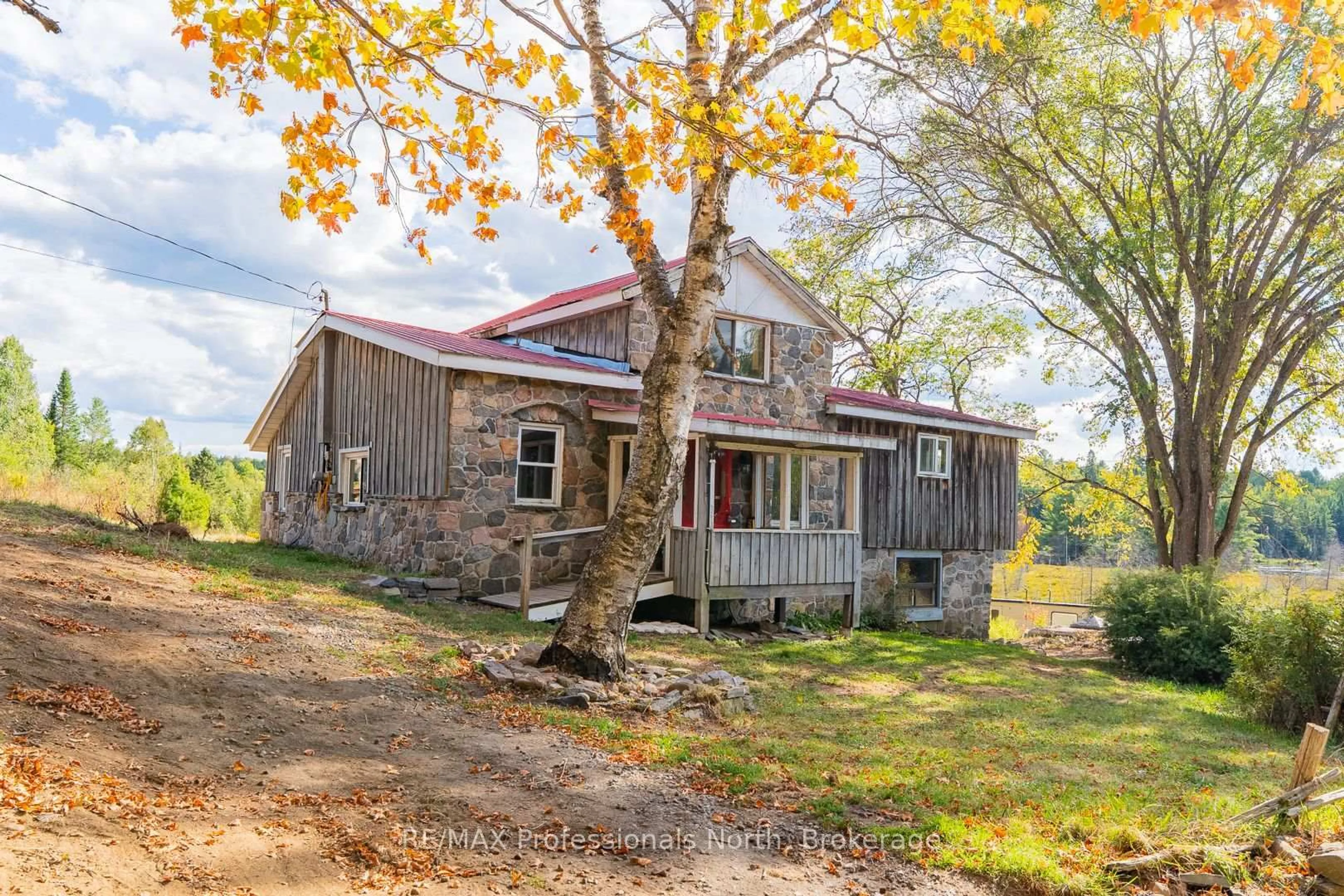 A pic from outside/outdoor area/front of a property/back of a property/a pic from drone, unknown for 1127 Fallowfield Rd, Dysart et al Ontario K0M 1S0