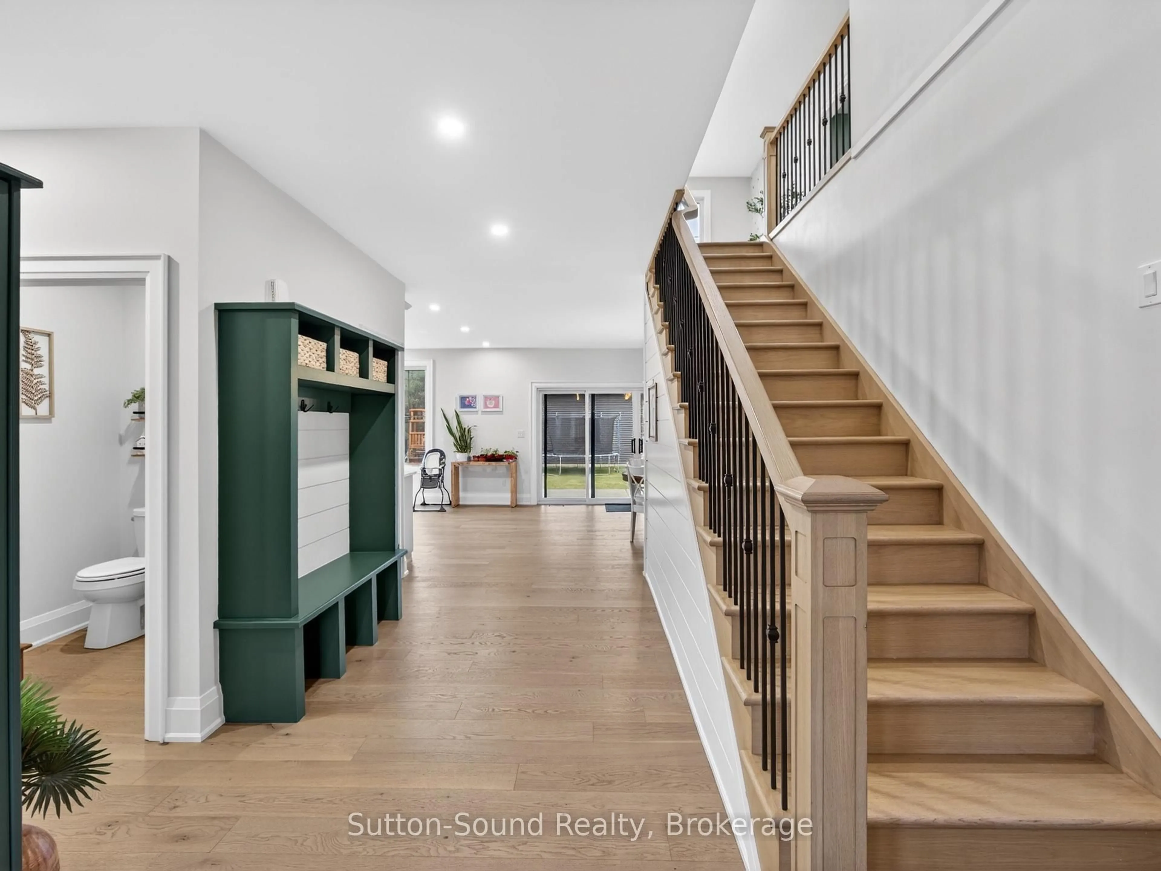 Indoor entryway for 240 Bruce St, South Bruce Peninsula Ontario N0H 1P0