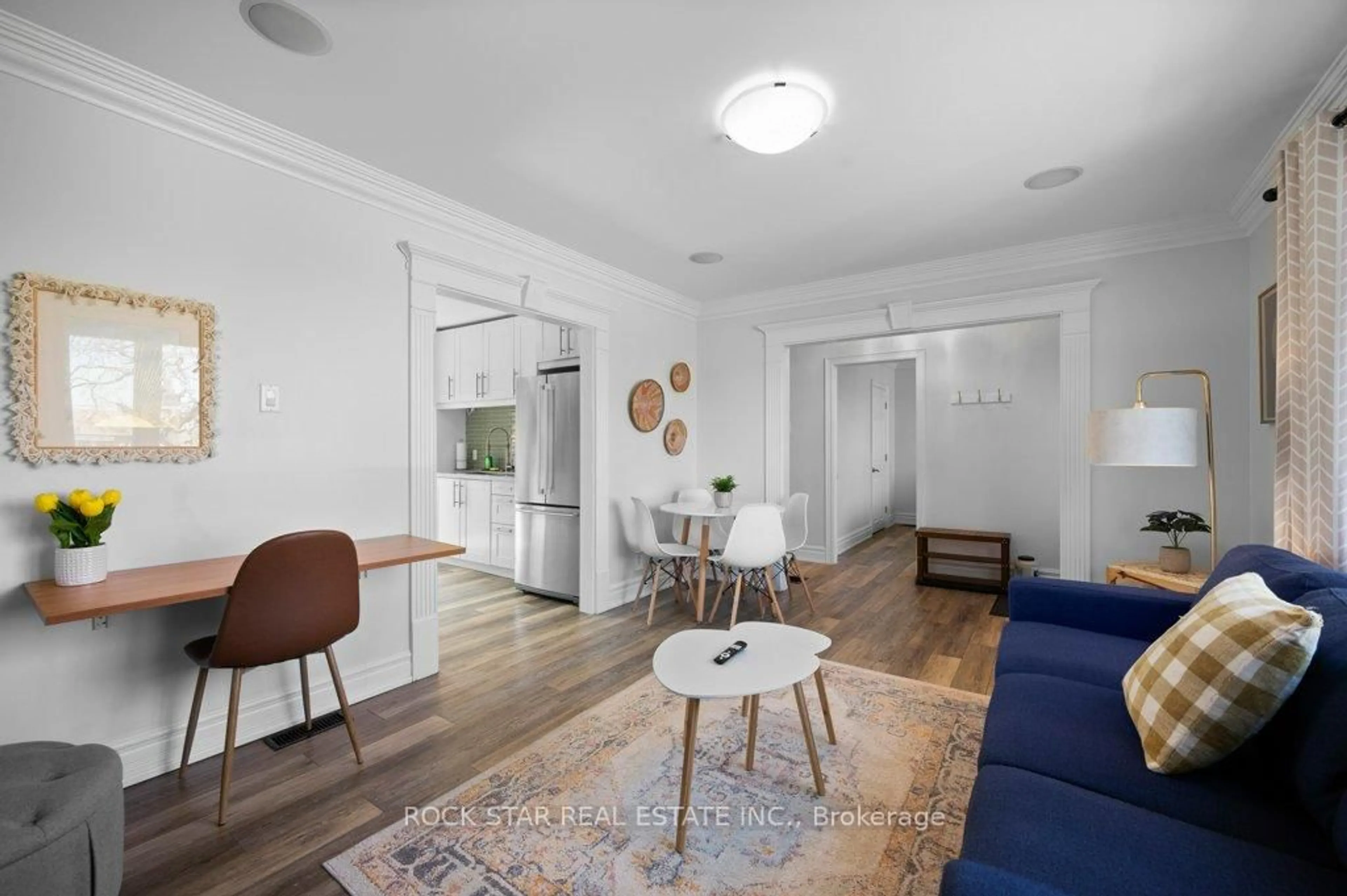 Living room with furniture, unknown for 830 Mohawk Rd, Hamilton Ontario L8T 2R5