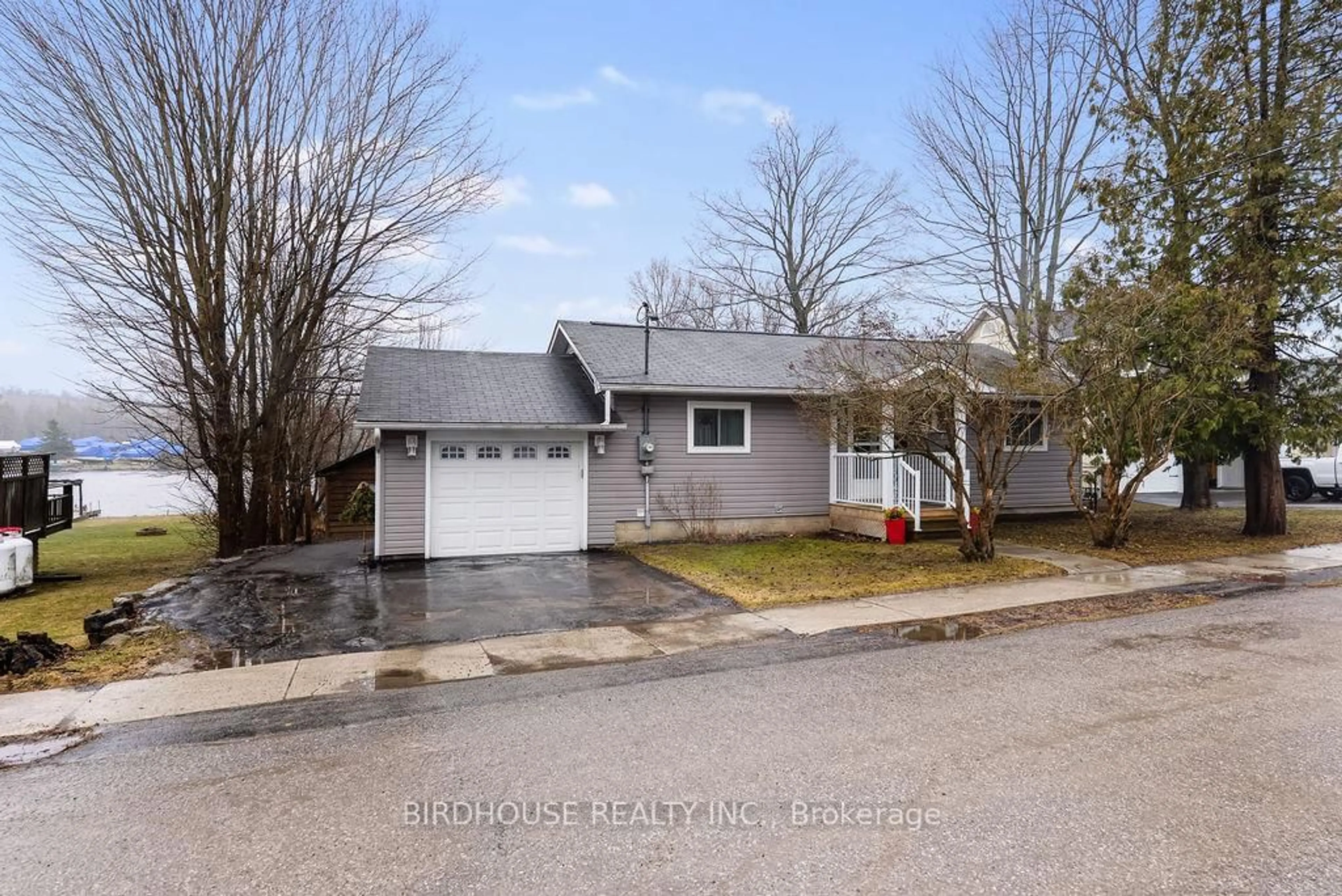 Unknown for 47 North Water St, Kawartha Lakes Ontario K0M 1K0