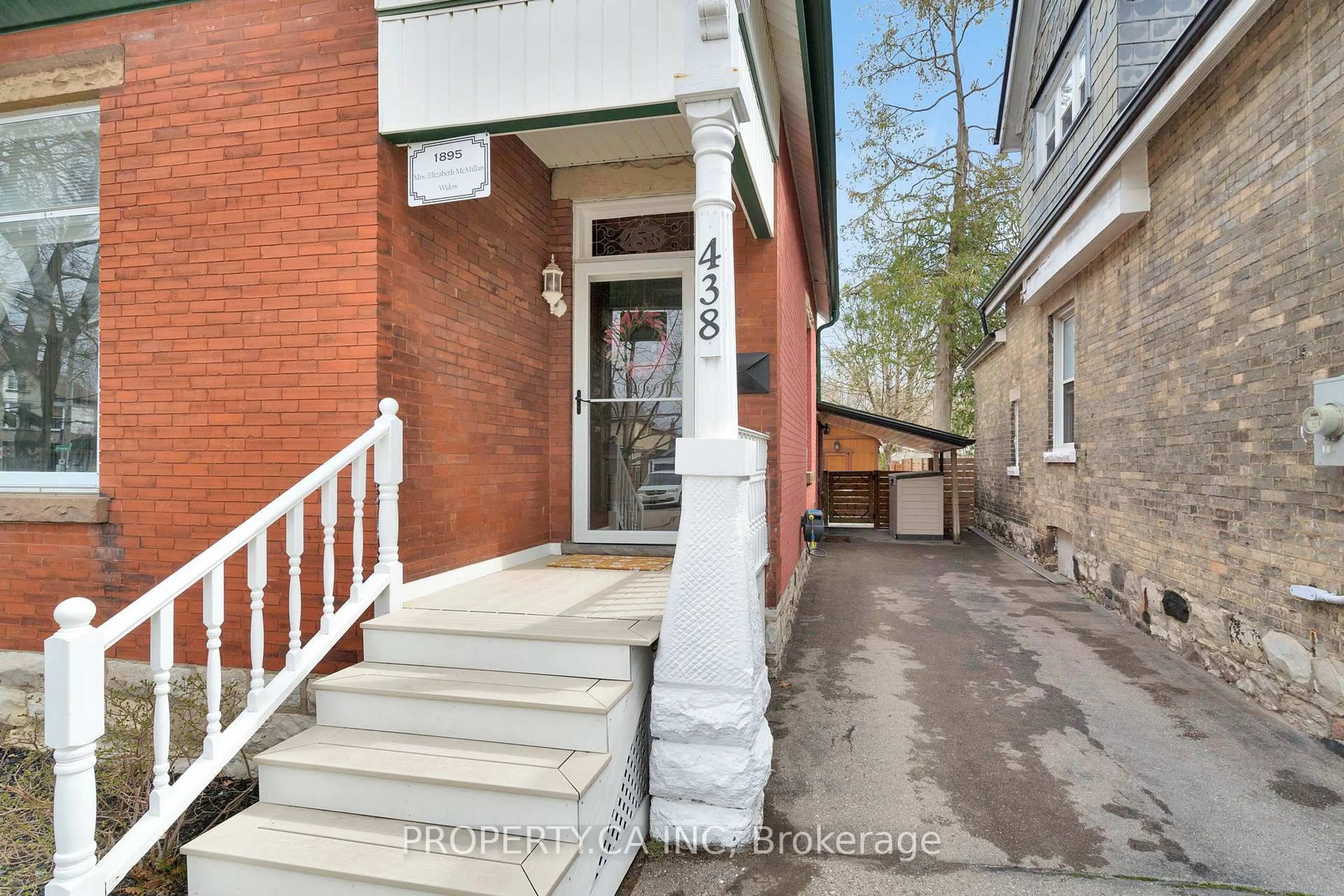 Unknown for 438 Ontario St, London East Ontario N5W 3W9