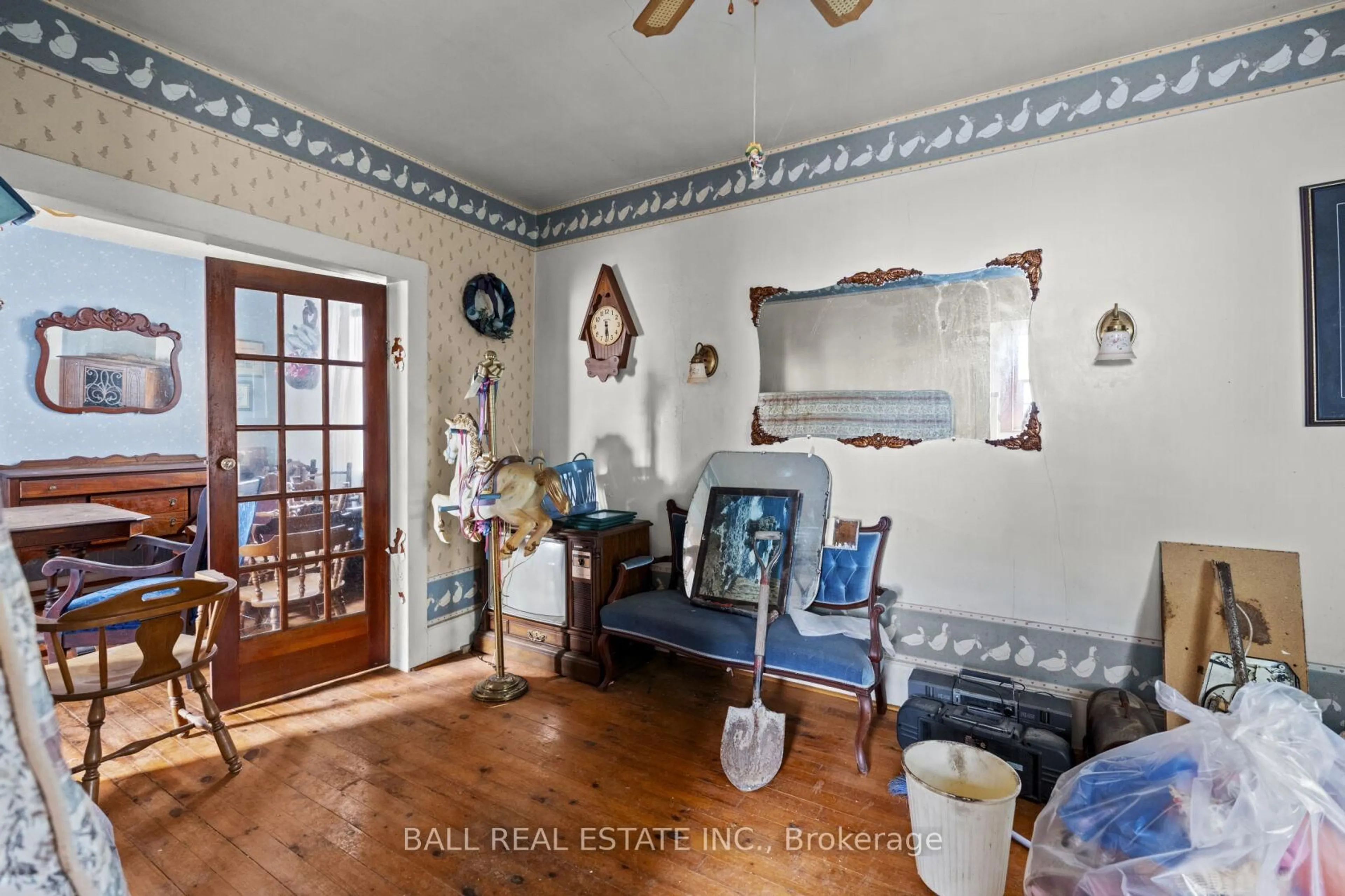 Unknown for 239 Lake St, Peterborough Ontario K9J 2H5