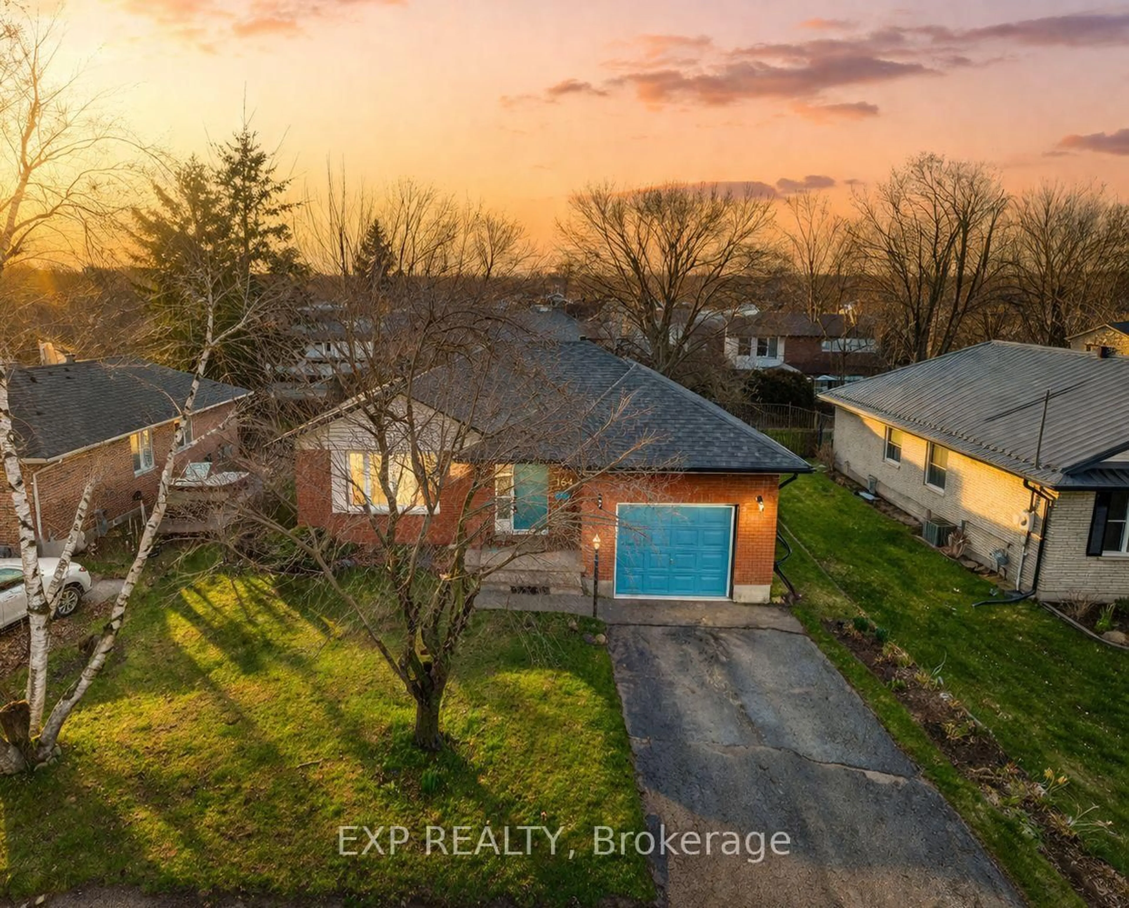 A pic from outside/outdoor area/front of a property/back of a property/a pic from drone, street for 164 Colborne St, Kawartha Lakes Ontario K9V 5Z8