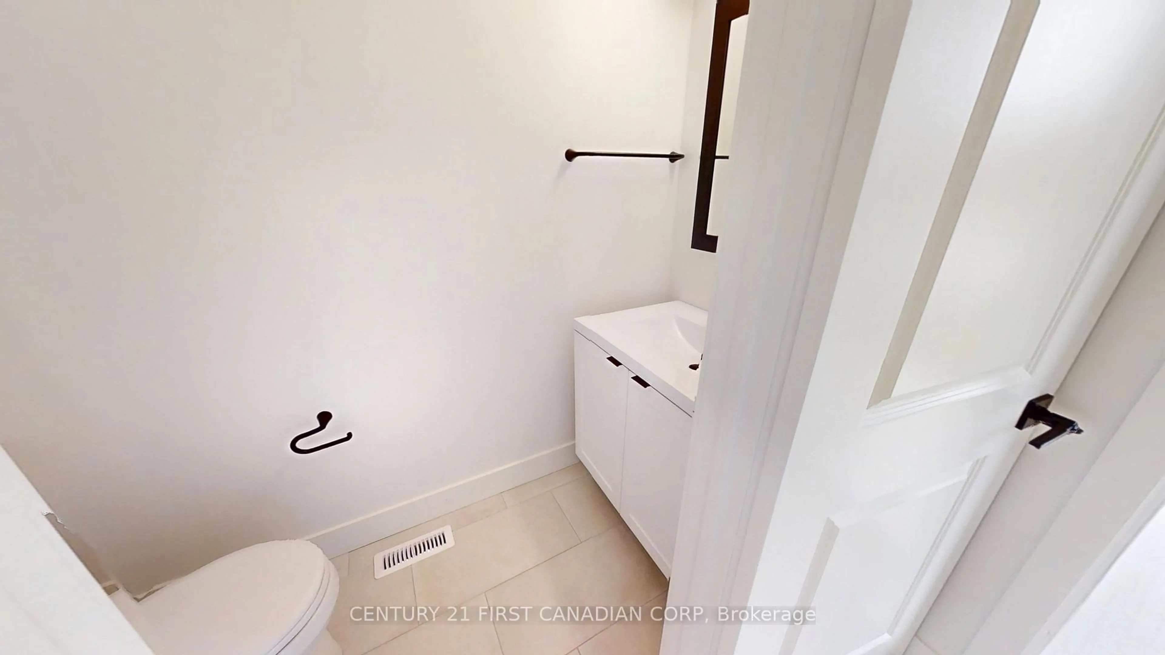 Standard bathroom, floor is not visible for 1225 Tulloch Ave, London South Ontario N6M 0L8