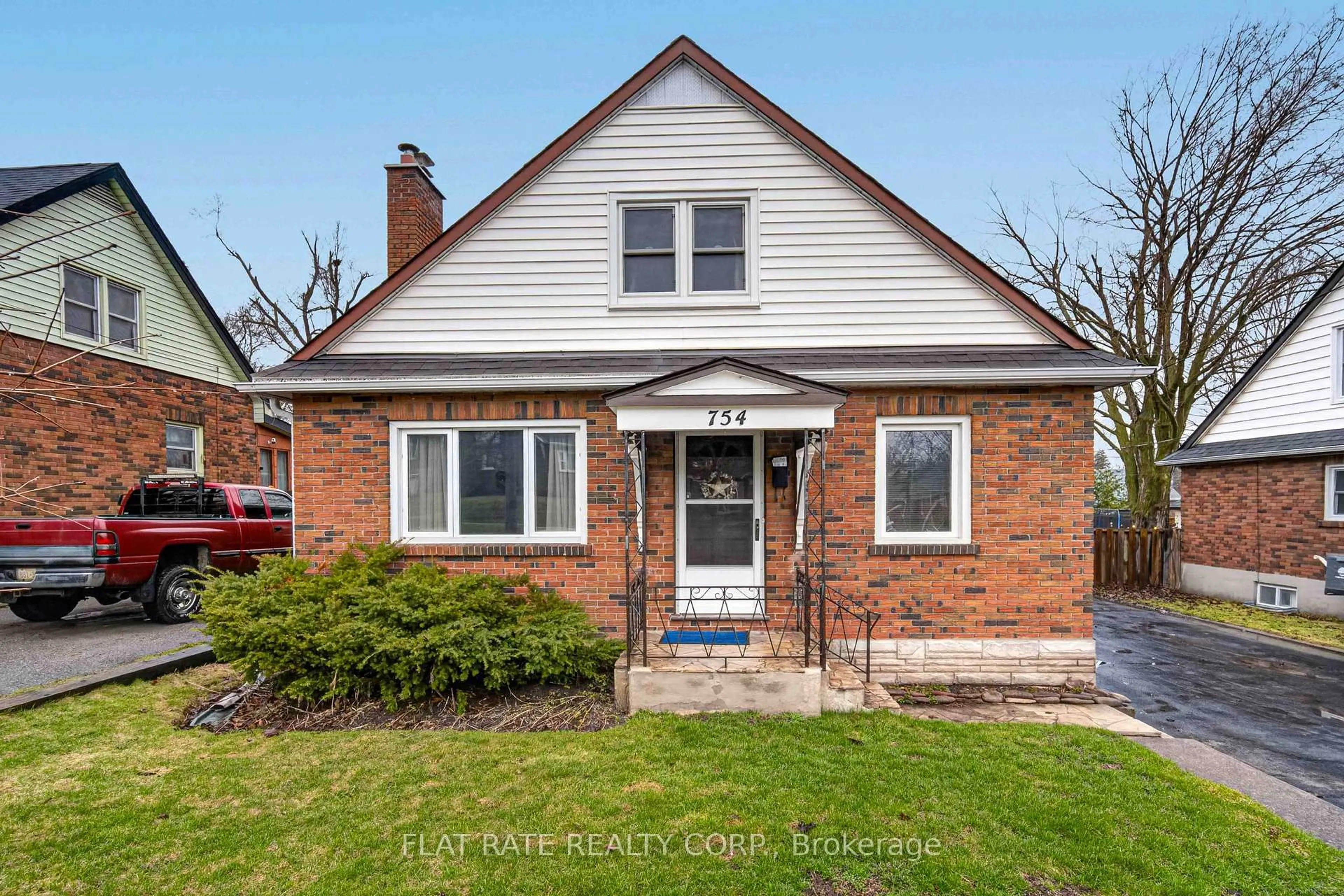 Home with brick exterior material, street for 754 Curtis Rd, Peterborough Ontario K9H 2E7