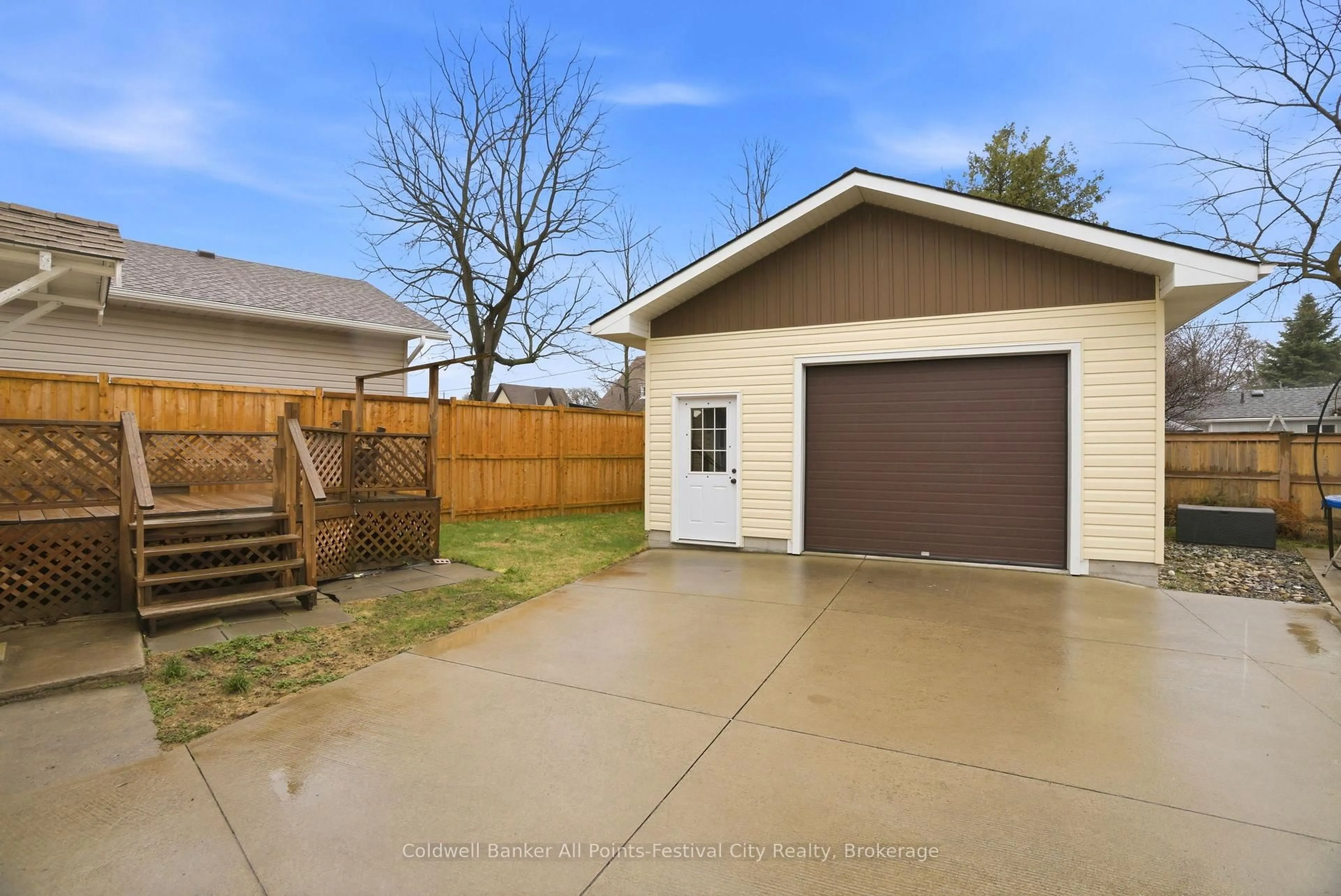 Unknown for 113 Quebec St, Goderich Ontario N7A 2G6