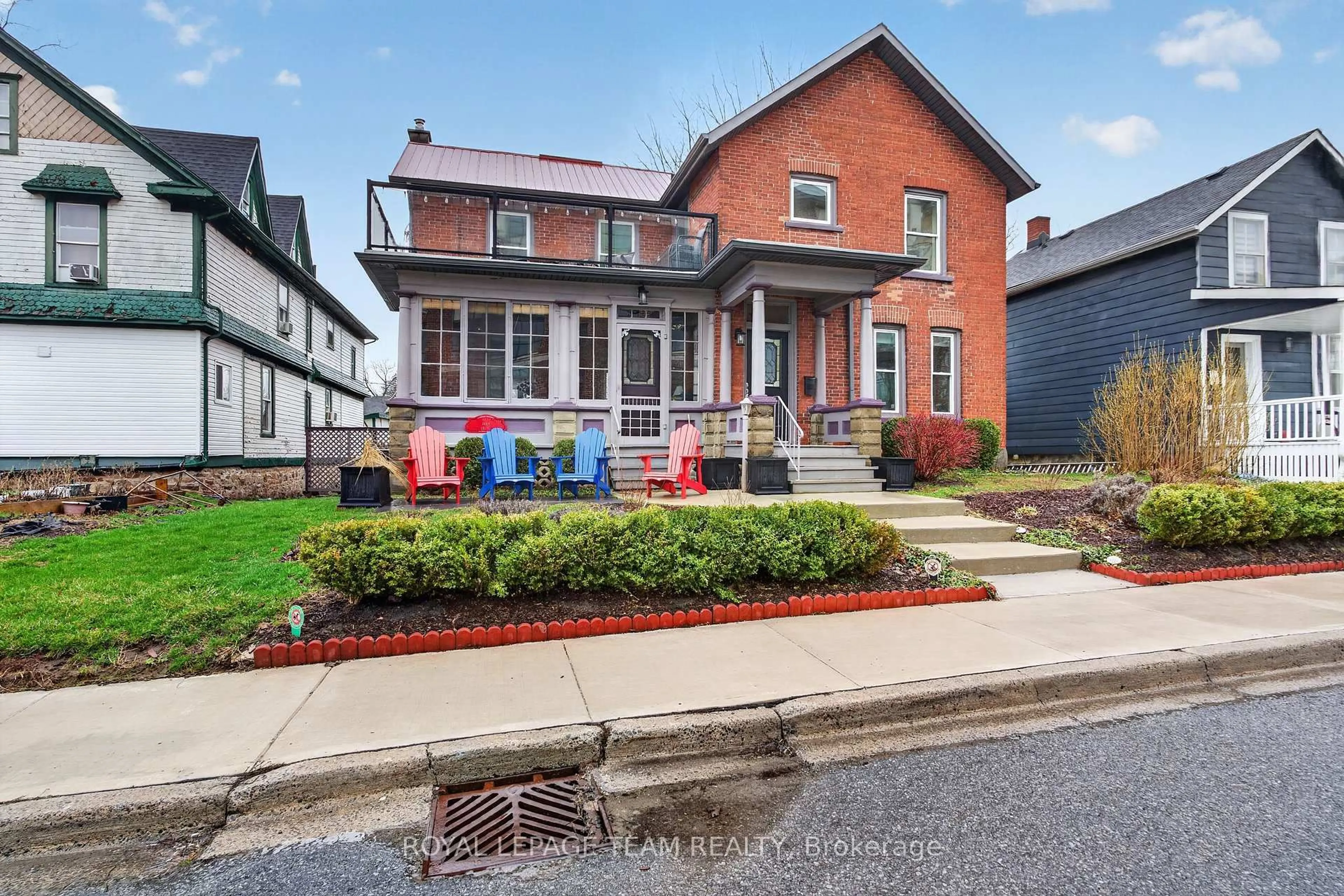 Home with brick exterior material, street for 108 South St, Gananoque Ontario K7G 1A2