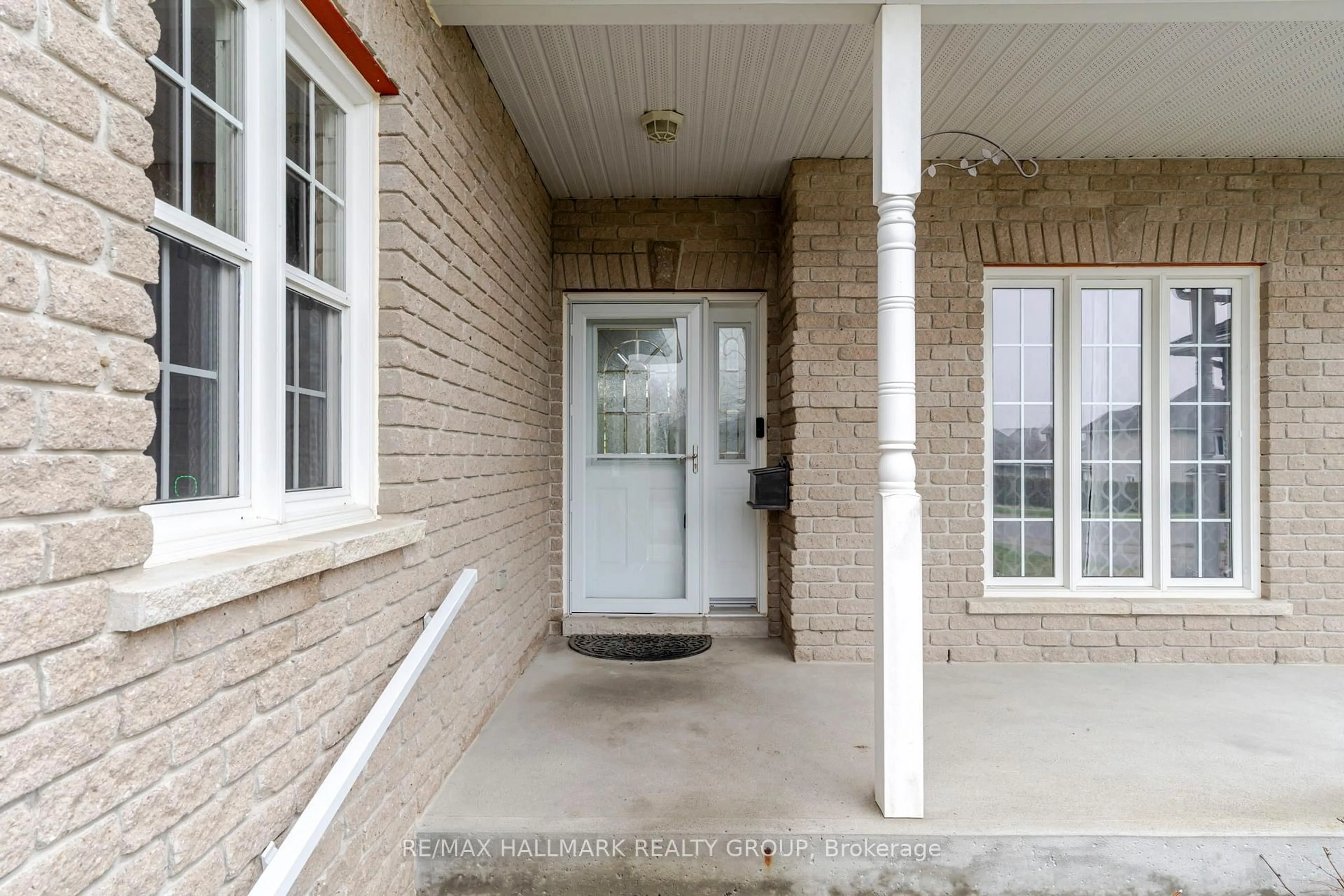 Indoor entryway for 1461 FLANDERS Rd, Brockville Ontario K6V 0A3