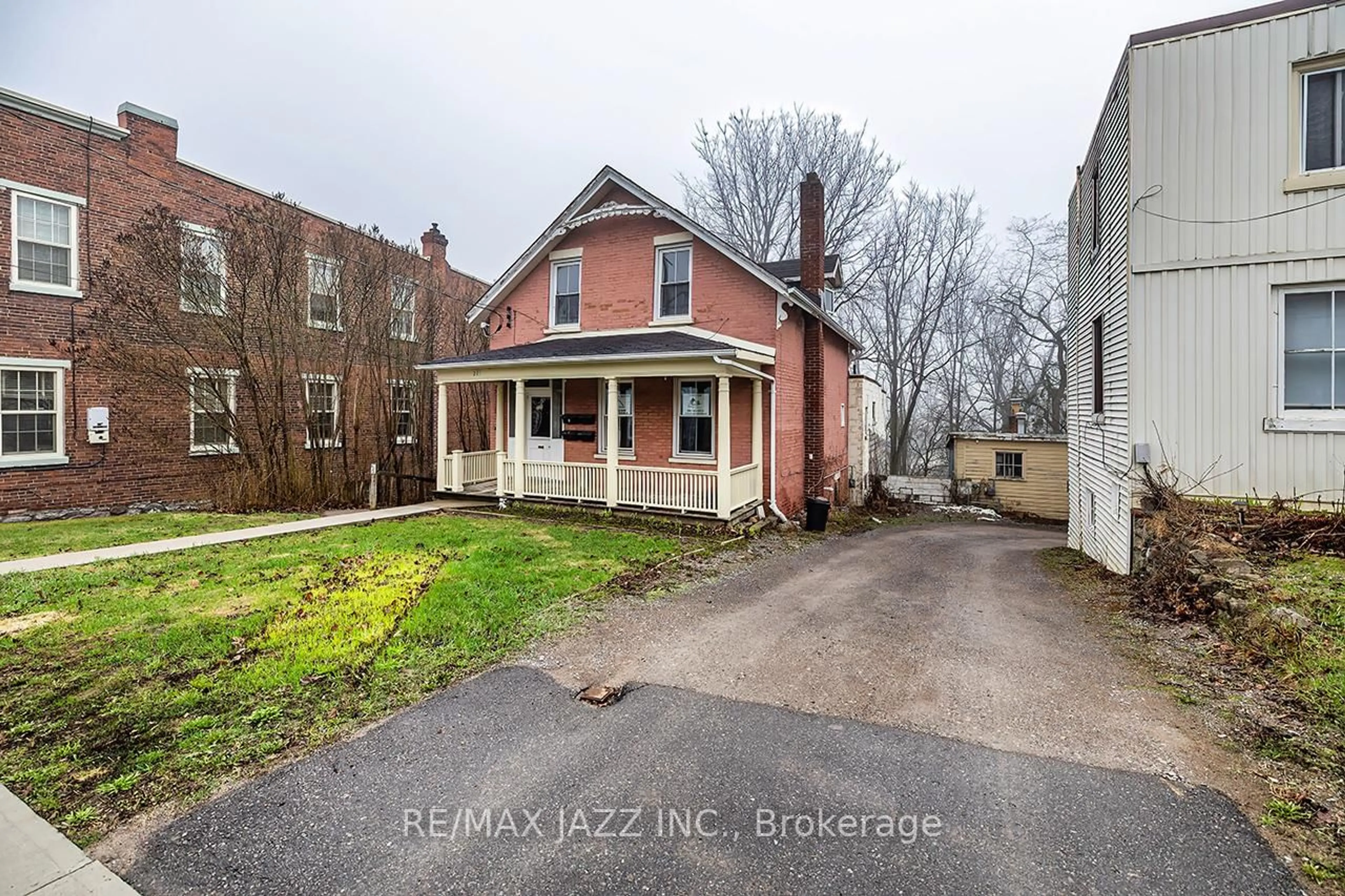 Unknown for 221 Walton St, Port Hope Ontario L1A 1P1