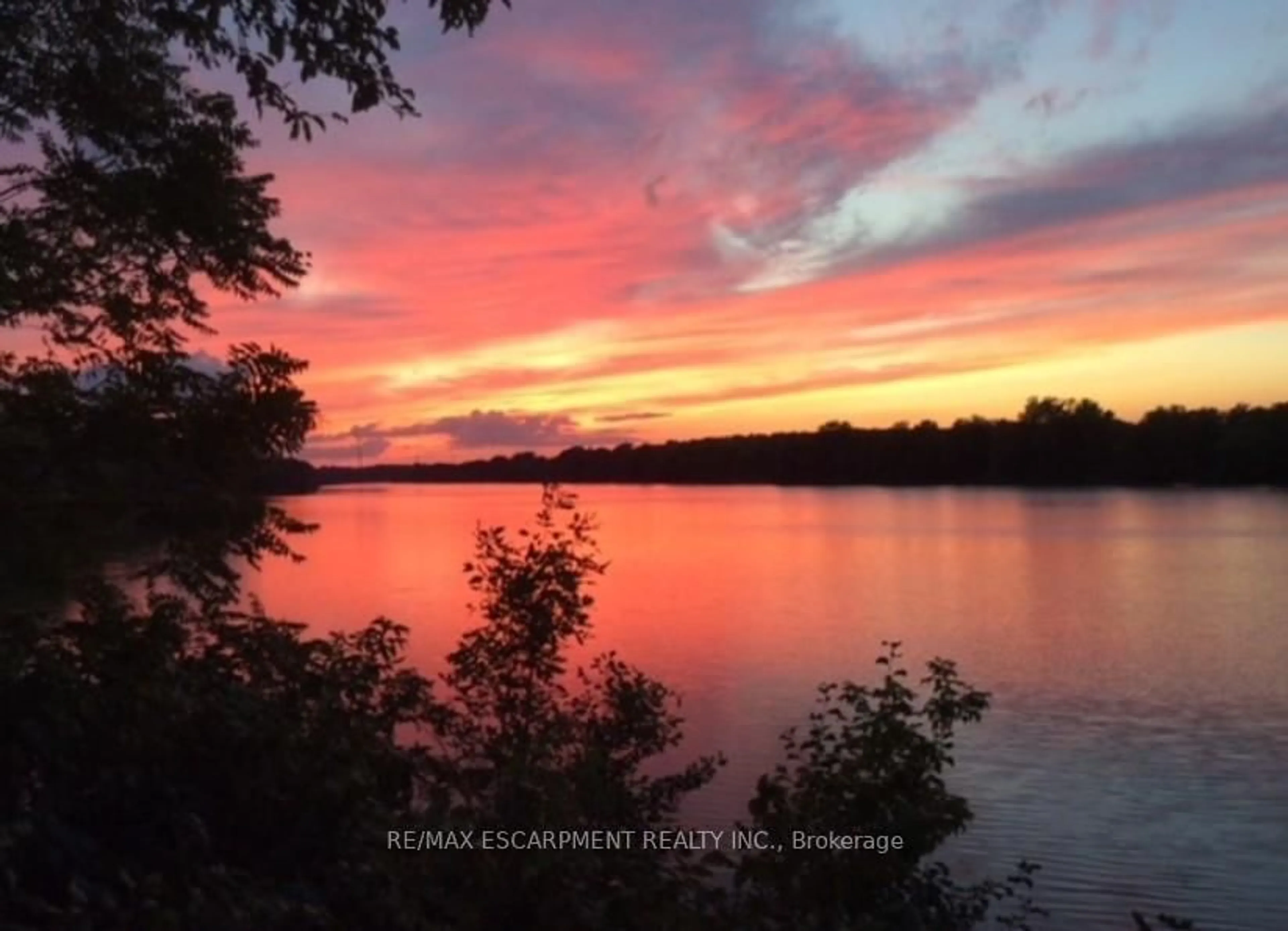 Blurry image for 1042 River Rd, Haldimand Ontario N0A 1E0