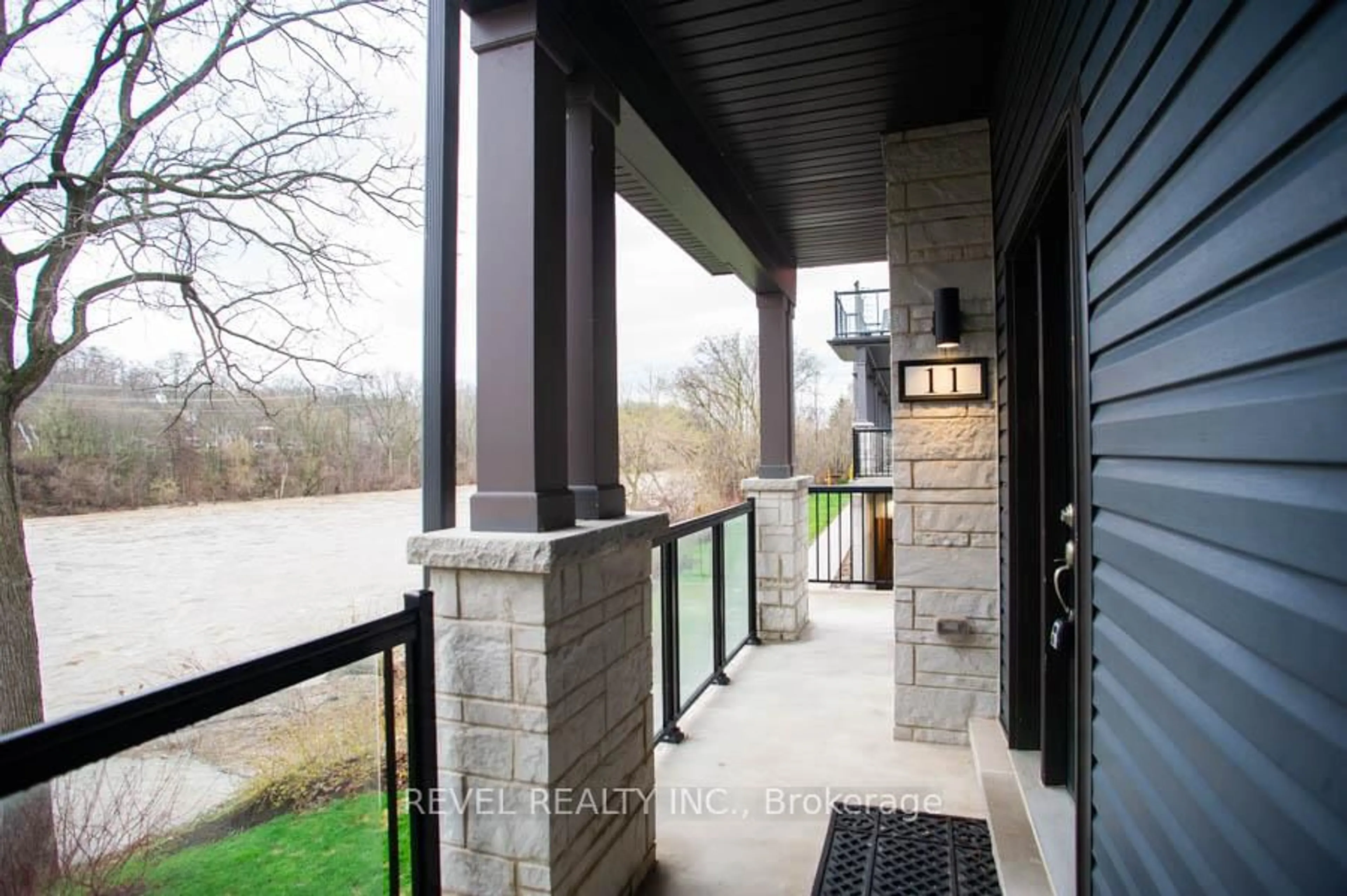 Patio, water/lake/river/ocean view for 2 Willow St #11, Brant Ontario N3L 0C6