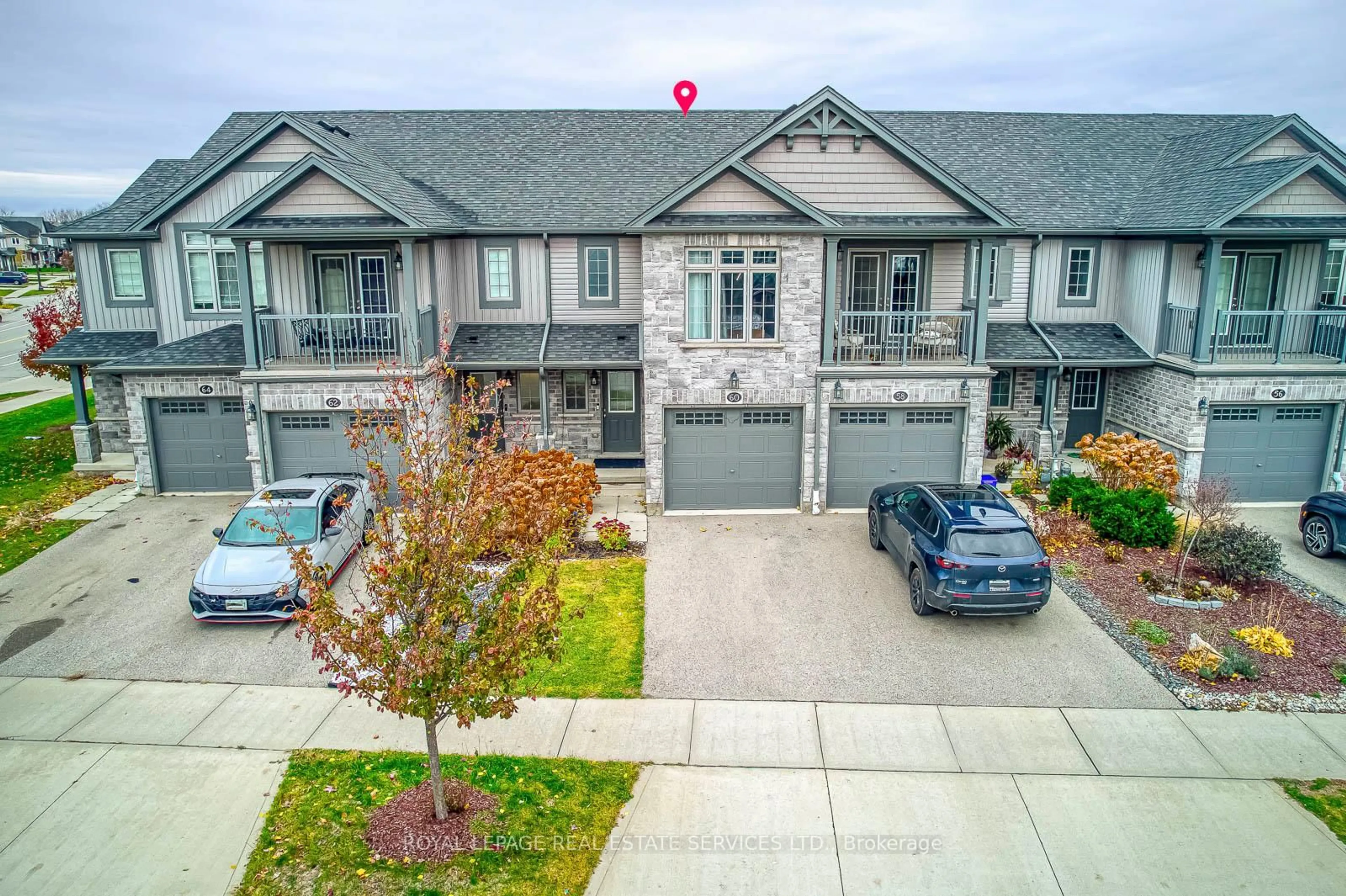 A pic from outside/outdoor area/front of a property/back of a property/a pic from drone, street for 60 Netherwood Rd, Kitchener Ontario L2P 0E4